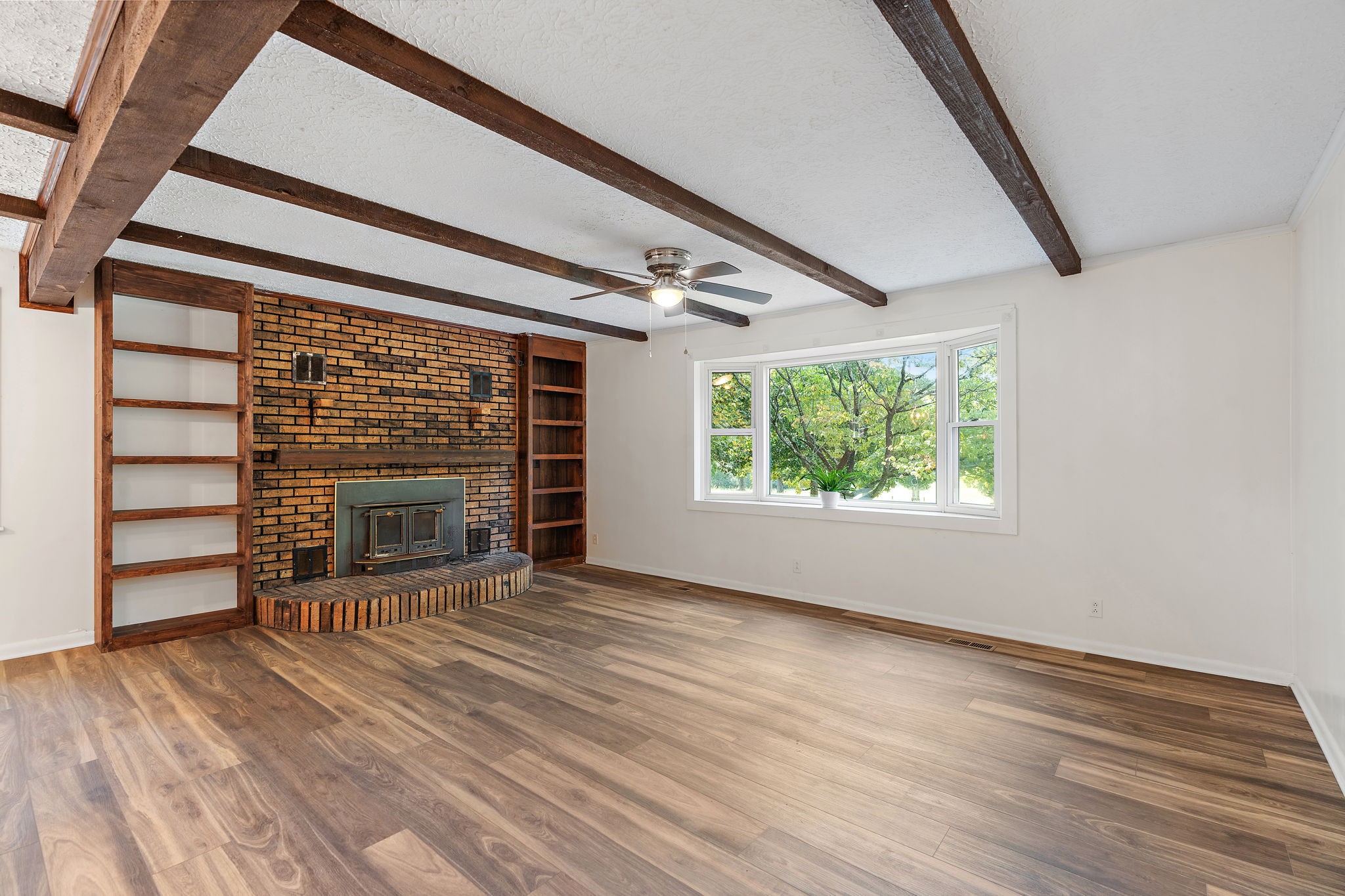 1627 W Grab Creek Rd