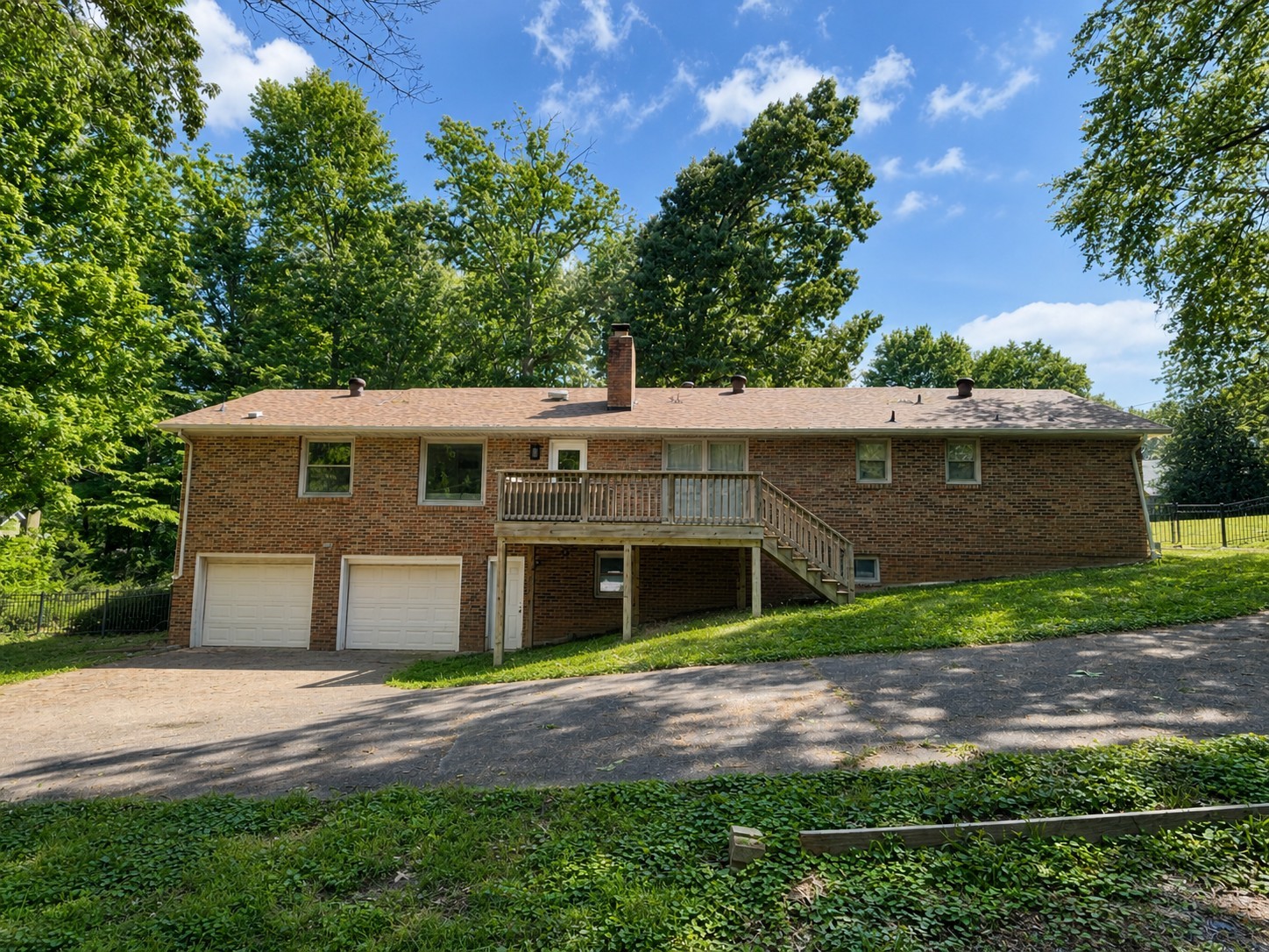 460 Rivermont Dr