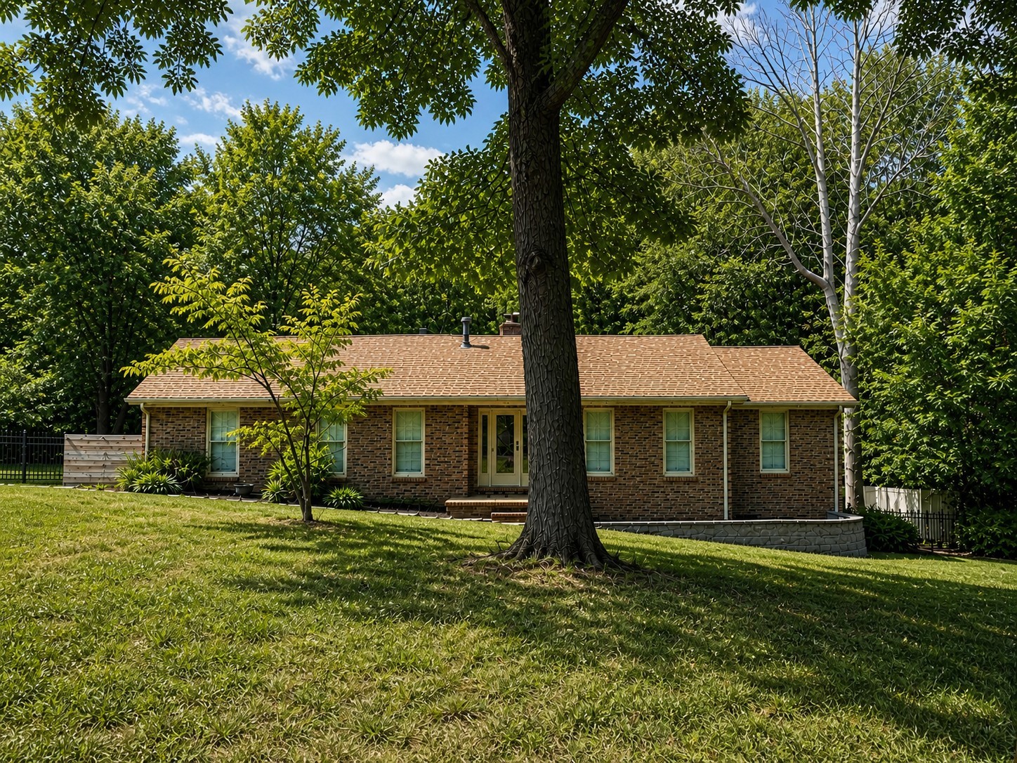 460 Rivermont Dr