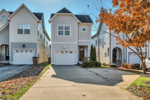 813B Knox Ave Nashville TN 37204