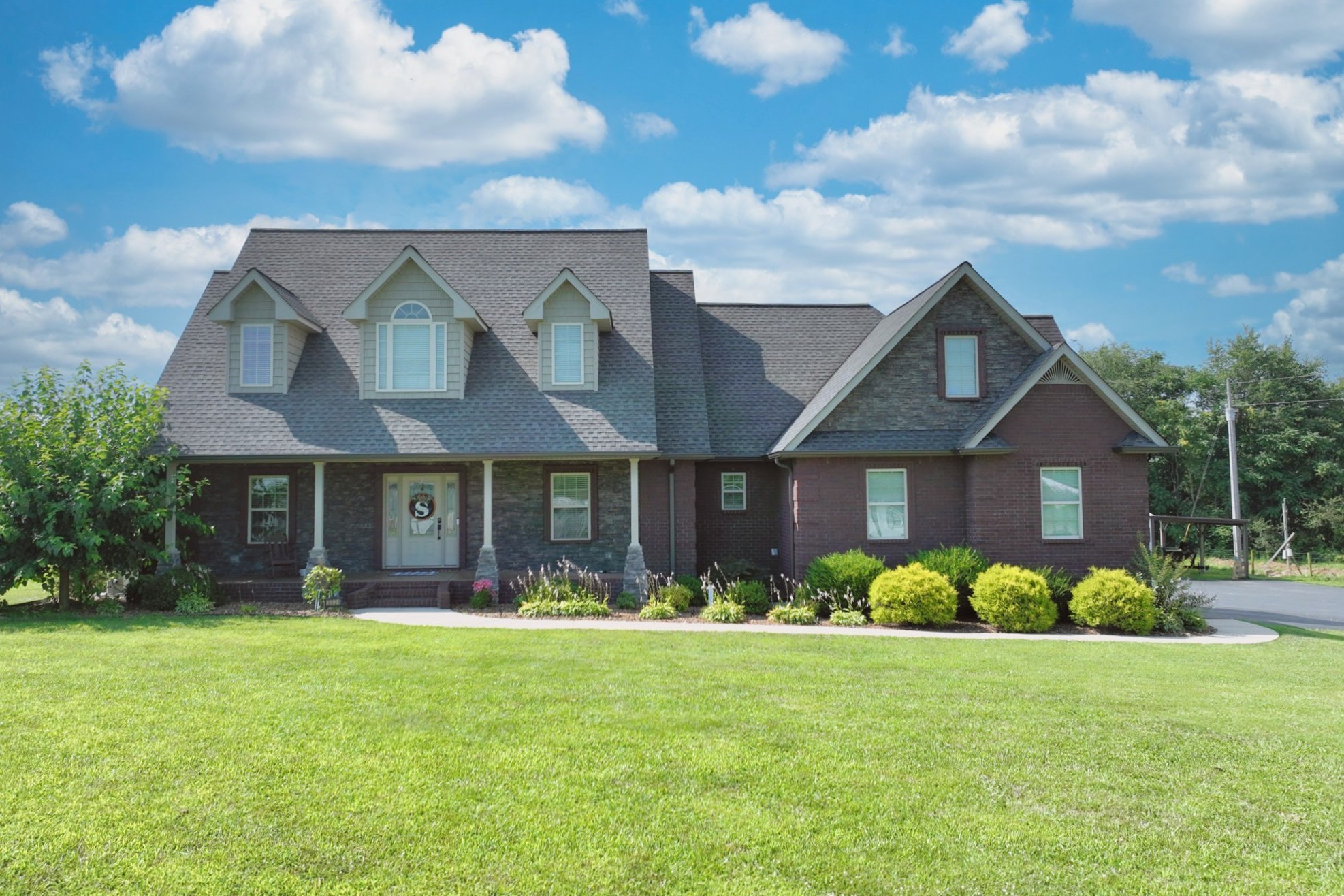 3326 Highway 52 E