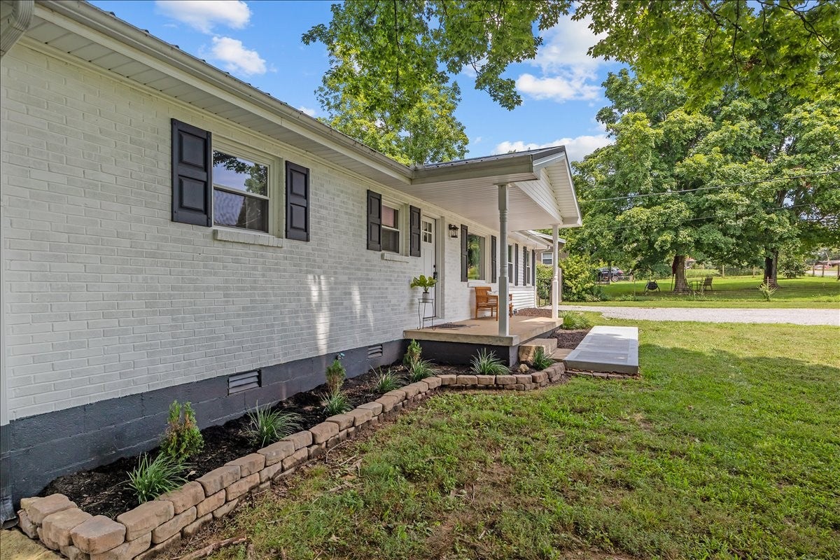 212 Oakhill Dr