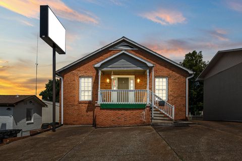 1503 Carmack Blvd Columbia TN 38401