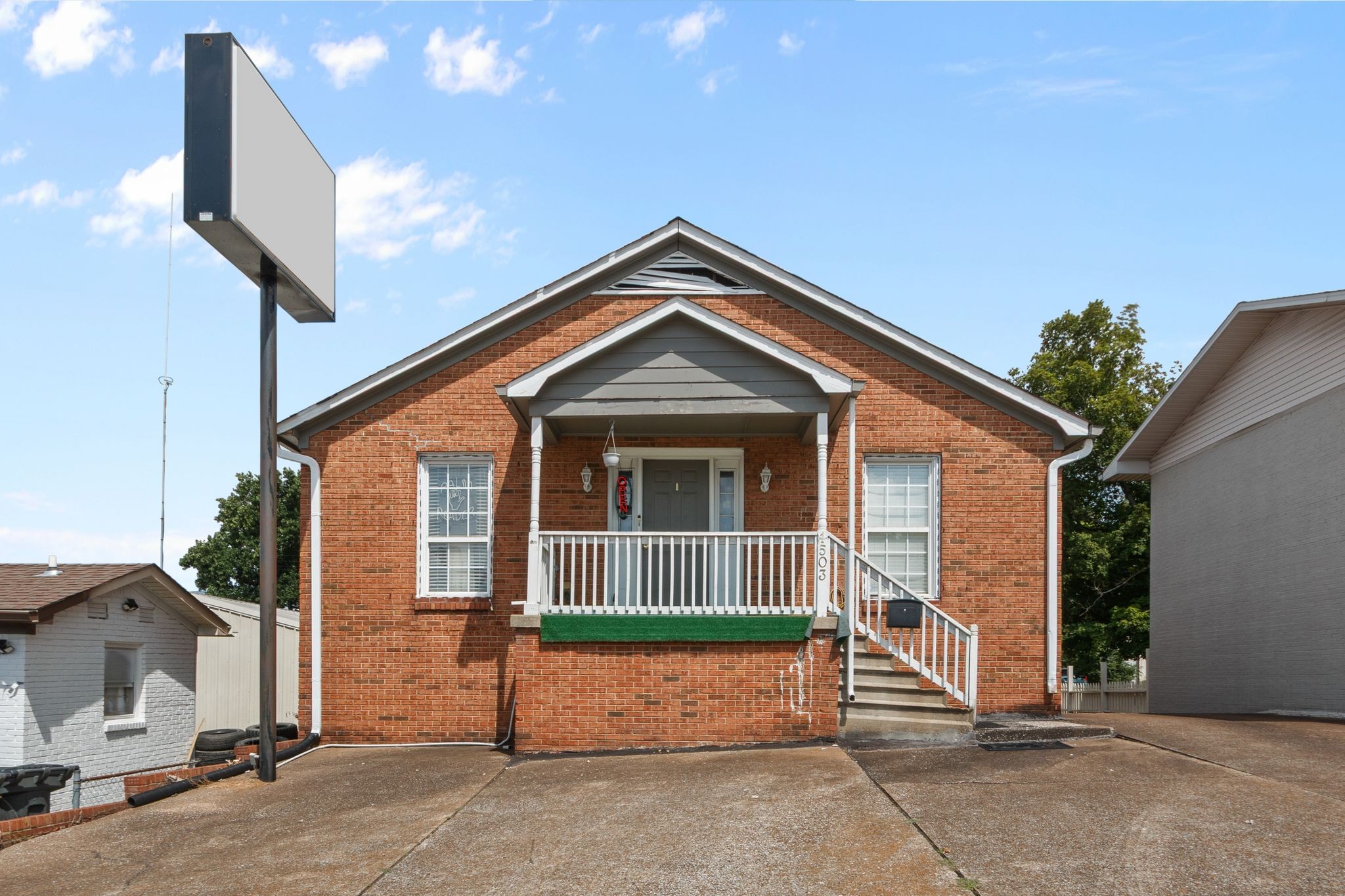 1503 Carmack Blvd