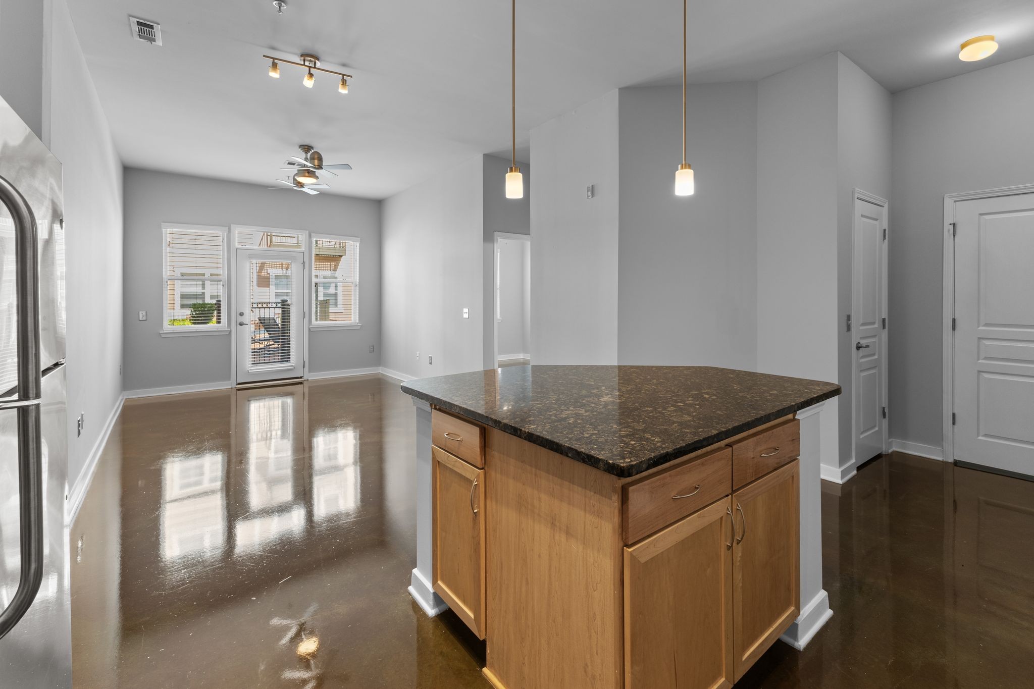 Nashville, Tennessee 37212, United States, 2 Bedrooms Bedrooms, ,2 BathroomsBathrooms,Residential,Active,158321