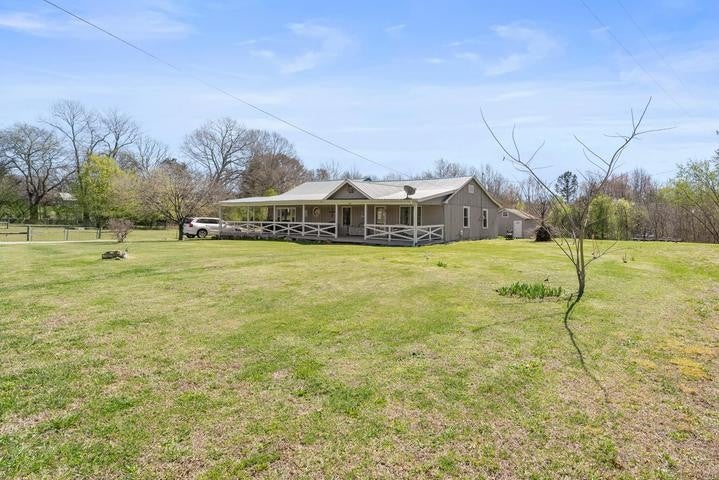 28 Old Eastbrook Rd