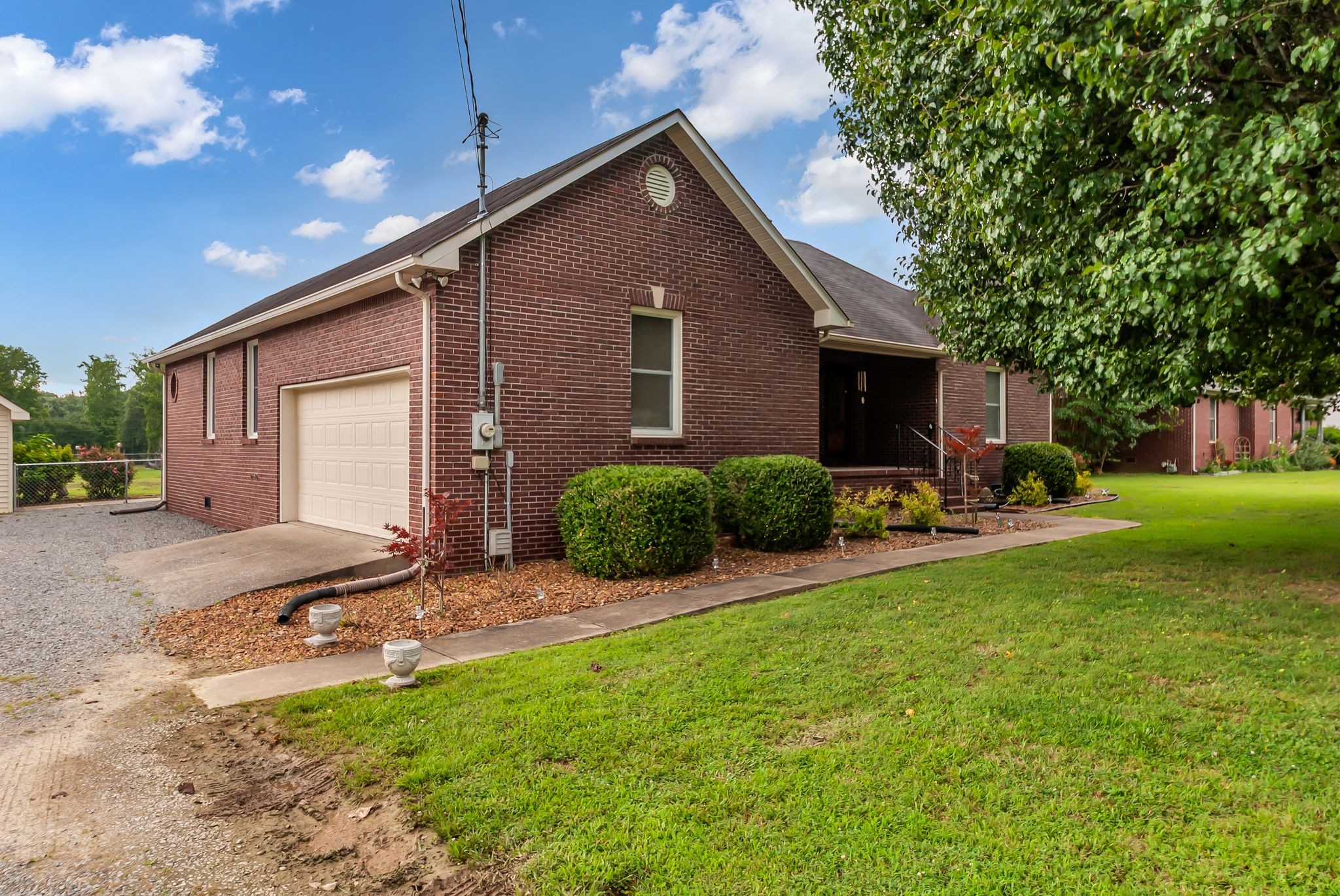 4 Clayton Acres Cir