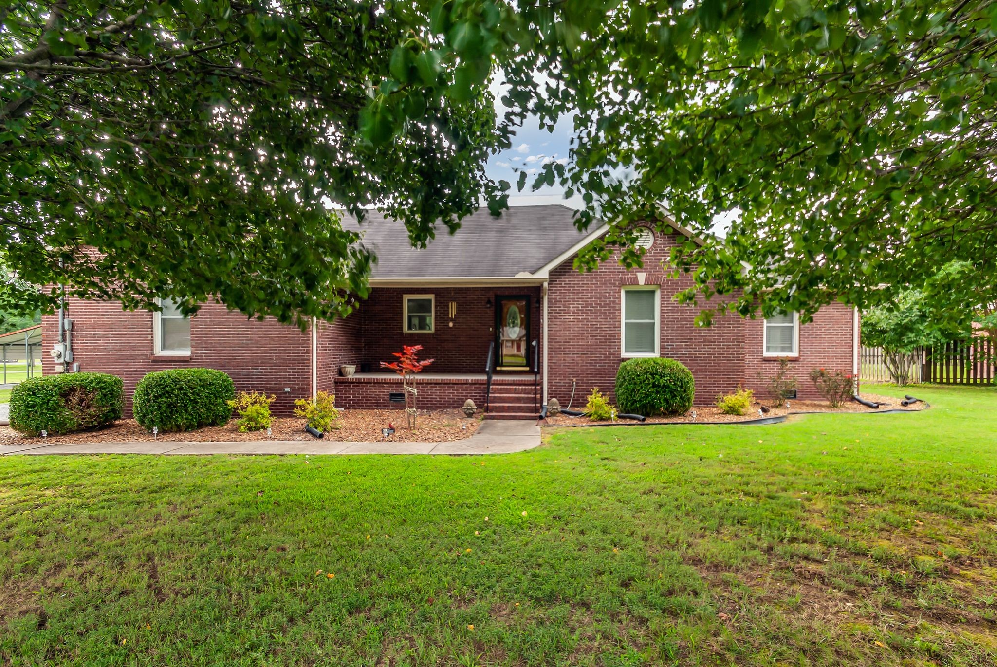 4 Clayton Acres Cir
