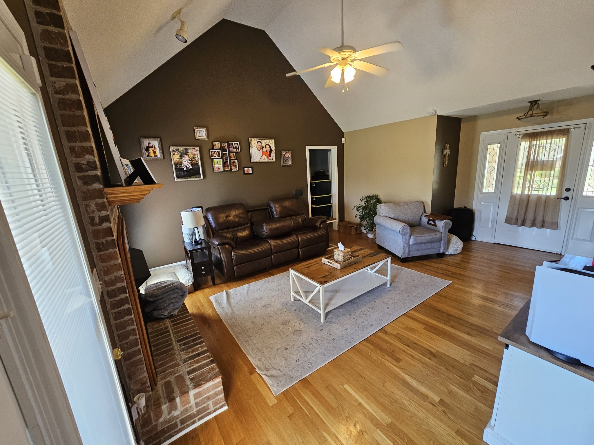 137 Favre Cir