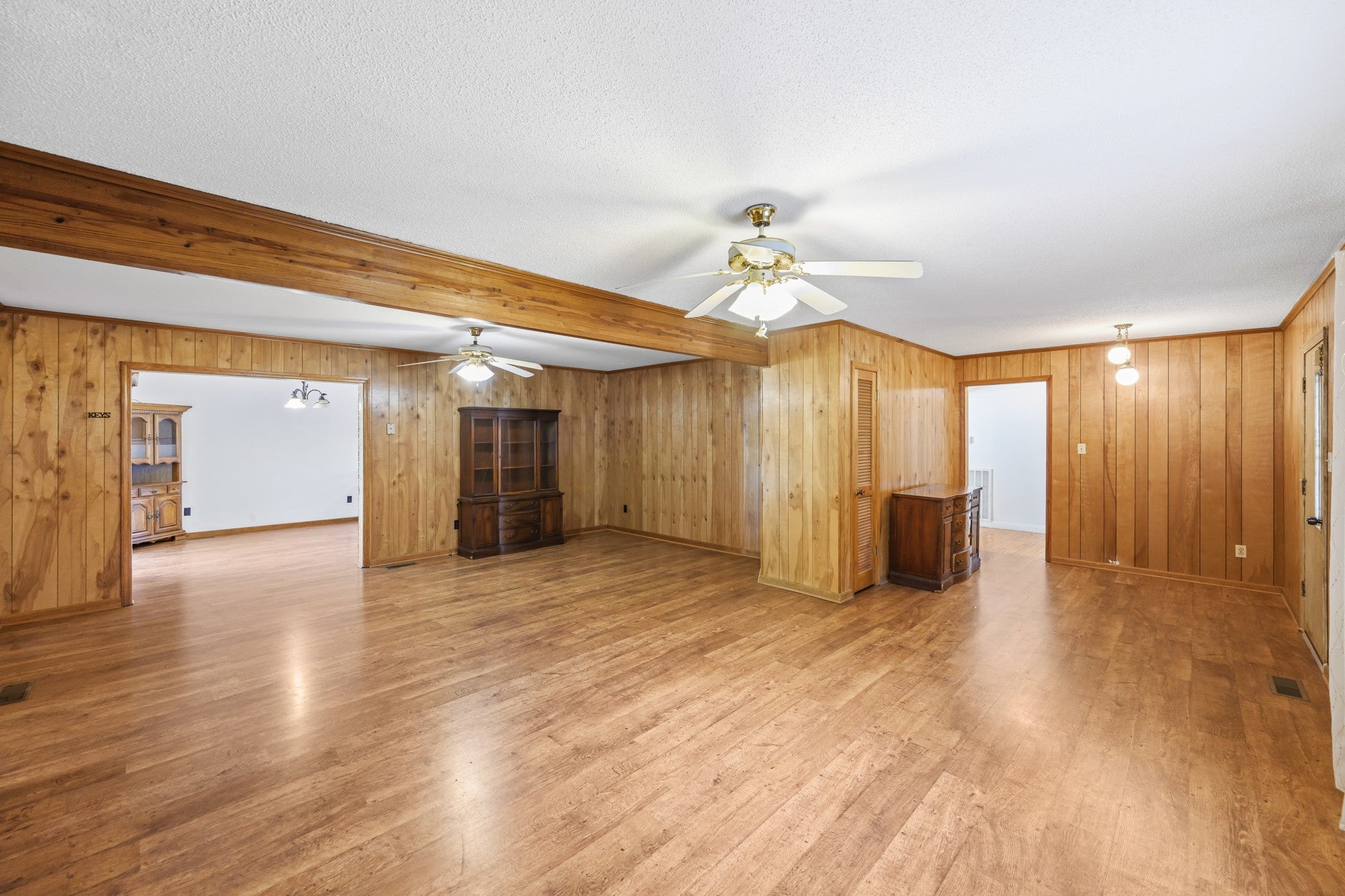 2225 Sand Ridge Rd