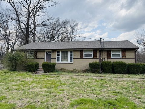 340 Foxglove Dr Nashville TN 37211