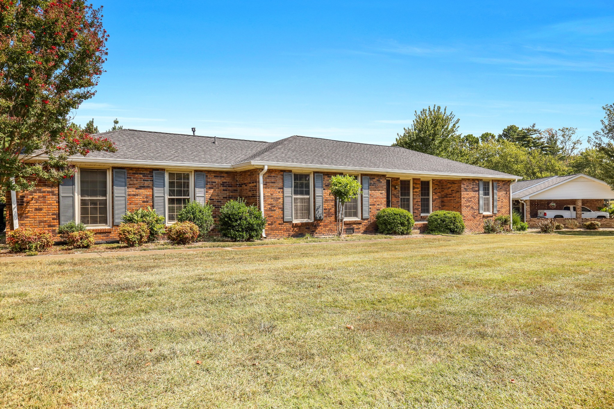 208 General Forrest Dr