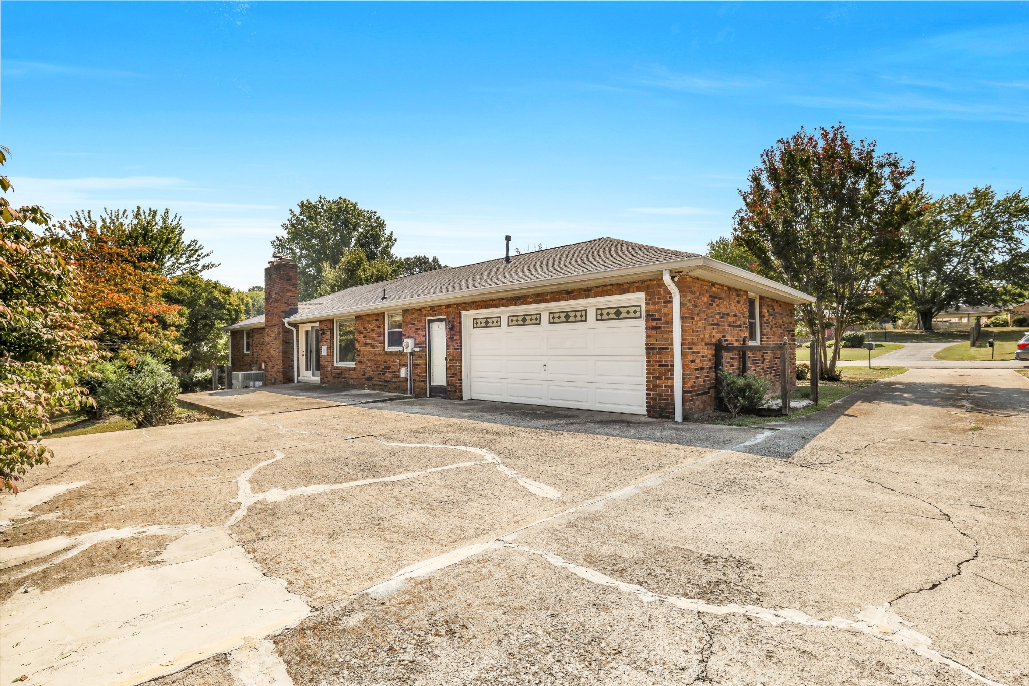 208 General Forrest Dr