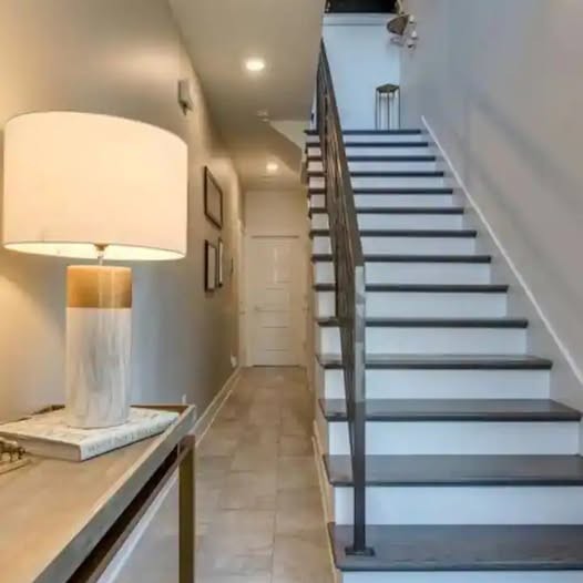 1009B Southside Ave B