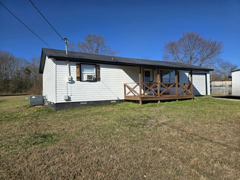 131 N G St Hillsboro TN 37342