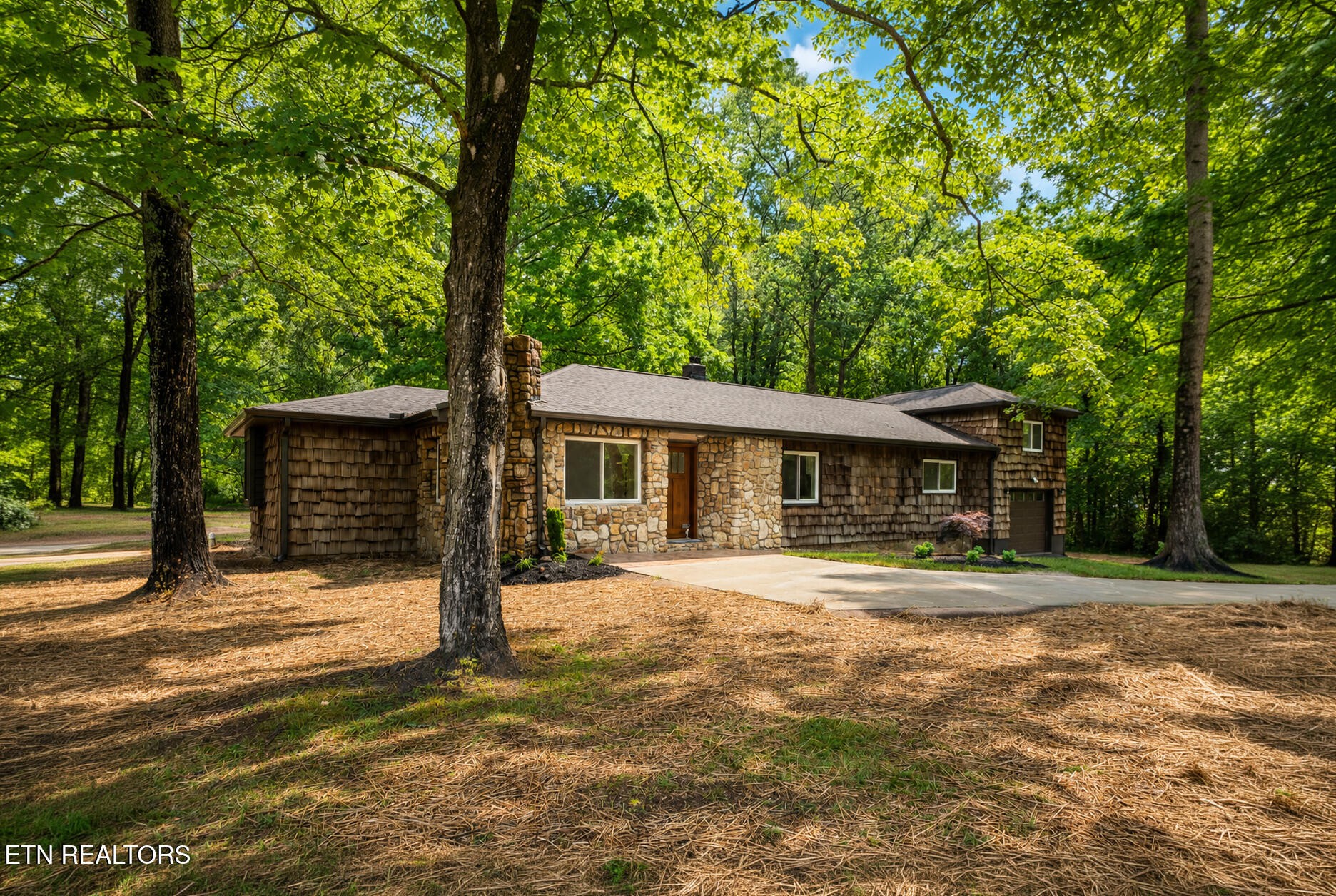 2212 Byington Solway Rd