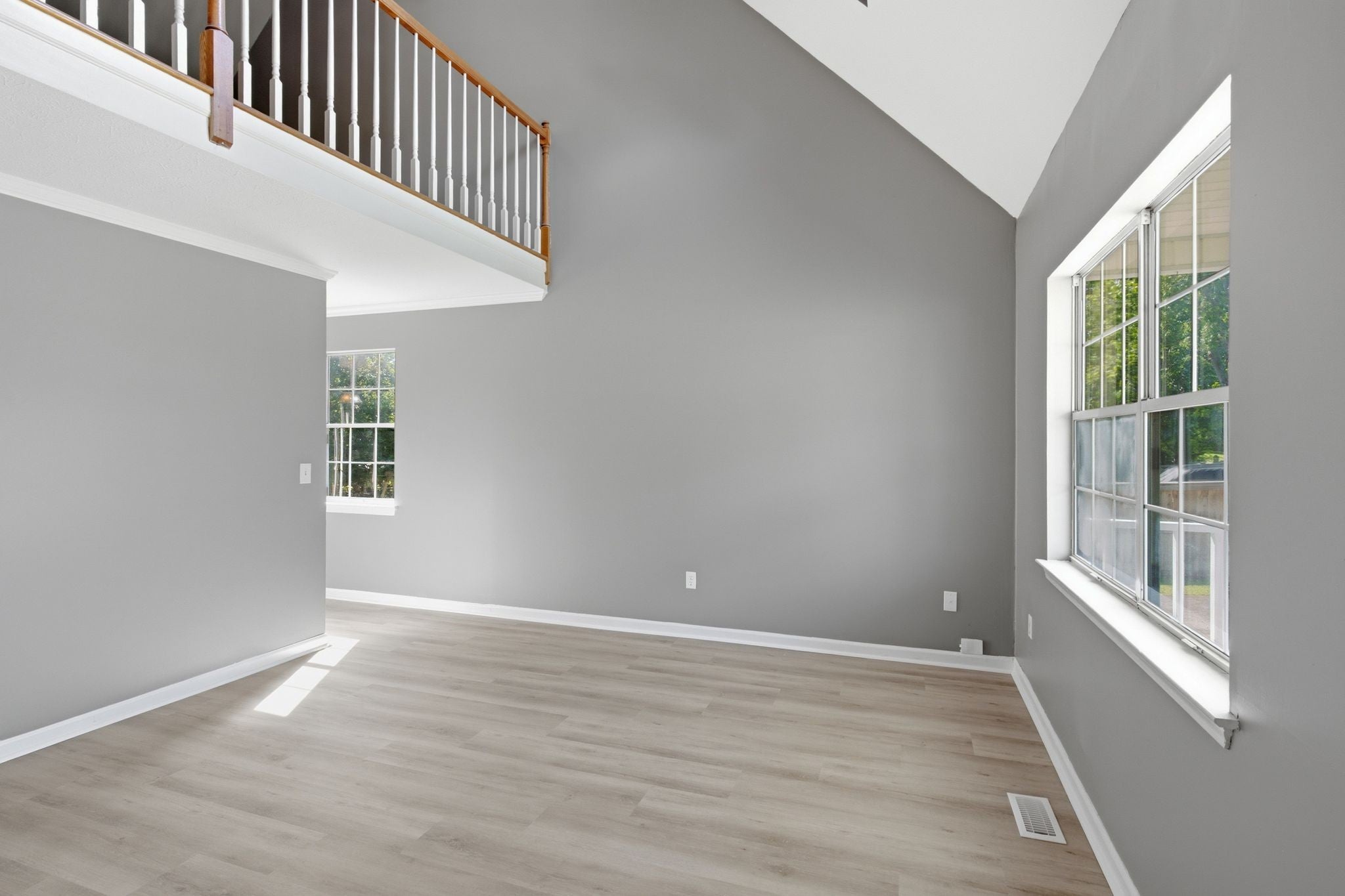 131 E Morris Dr