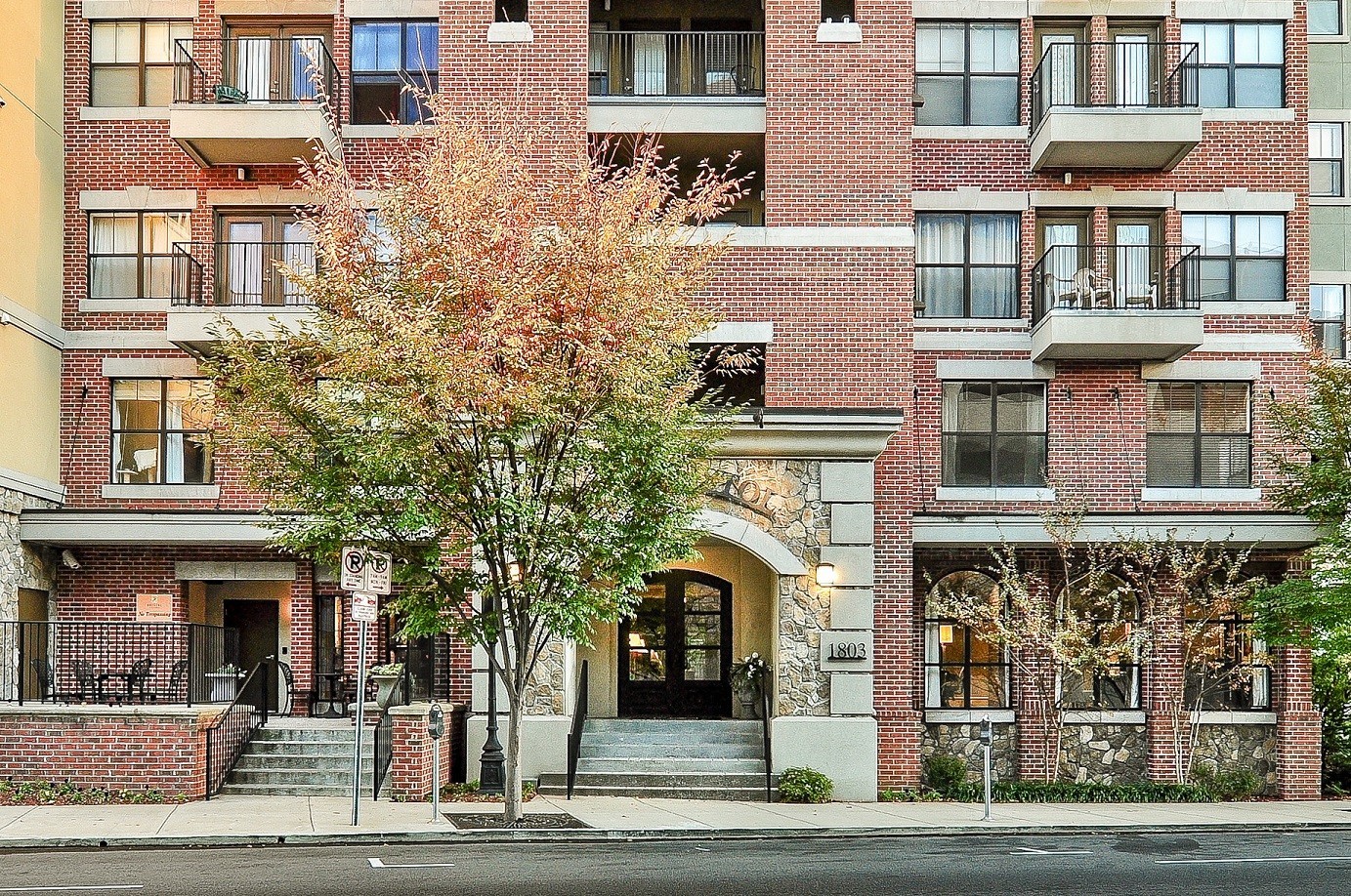 1803 Broadway 224