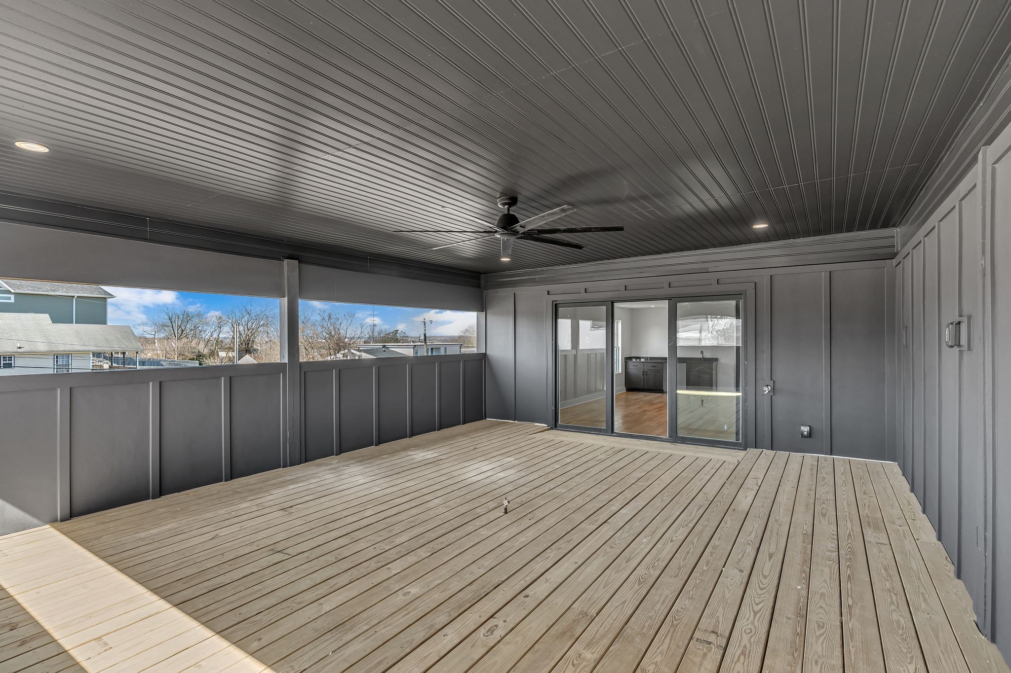 Nashville, Tennessee 37208, United States, 4 Bedrooms Bedrooms, ,4 BathroomsBathrooms,Residential,Active,85012