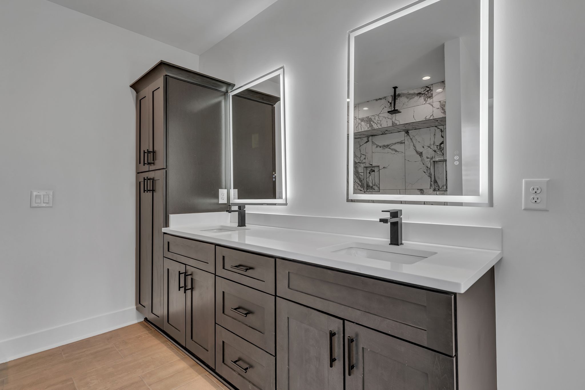 Nashville, Tennessee 37208, United States, 4 Bedrooms Bedrooms, ,4 BathroomsBathrooms,Residential,Active,85012