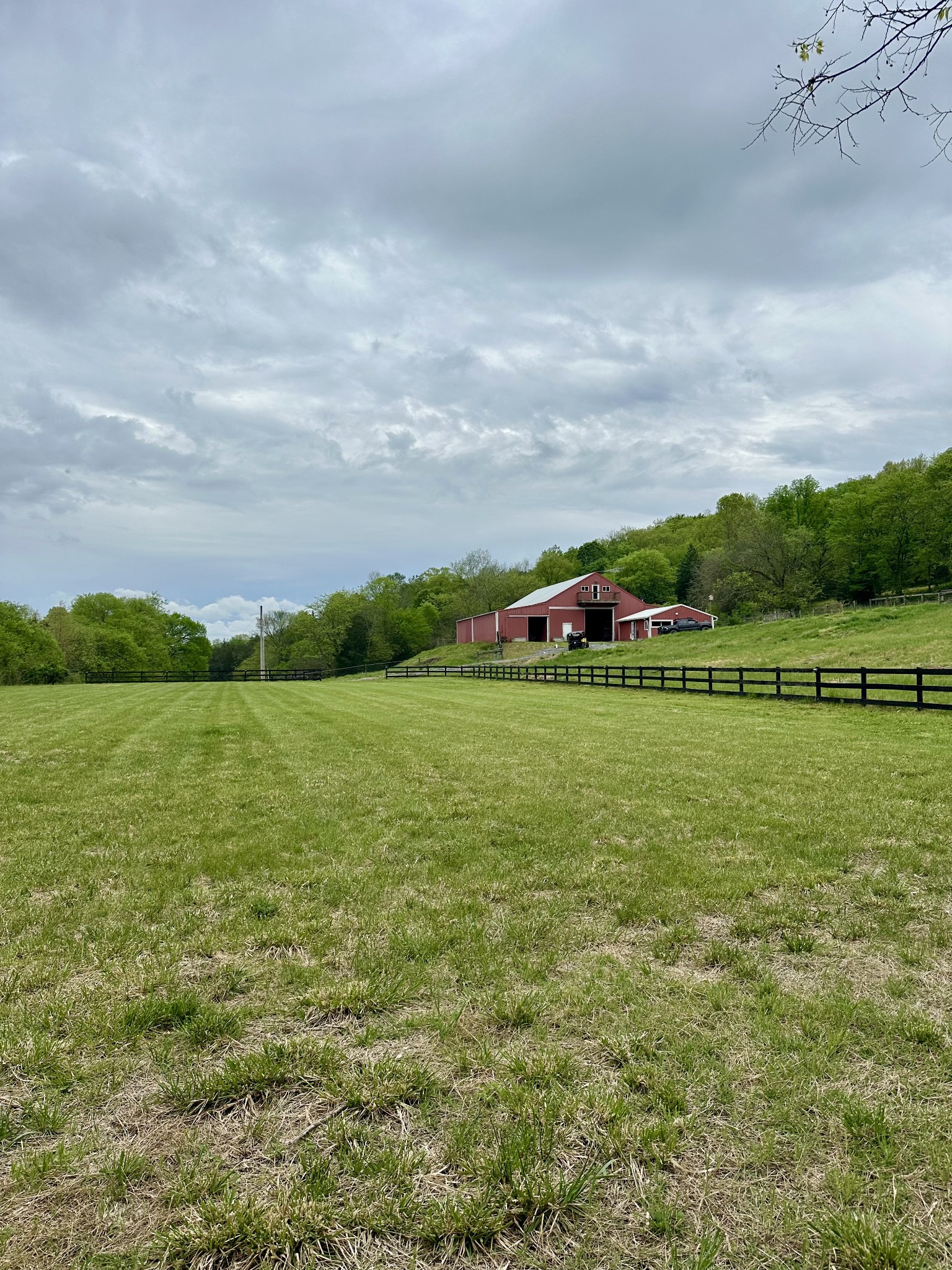 2485 Hickman Rd