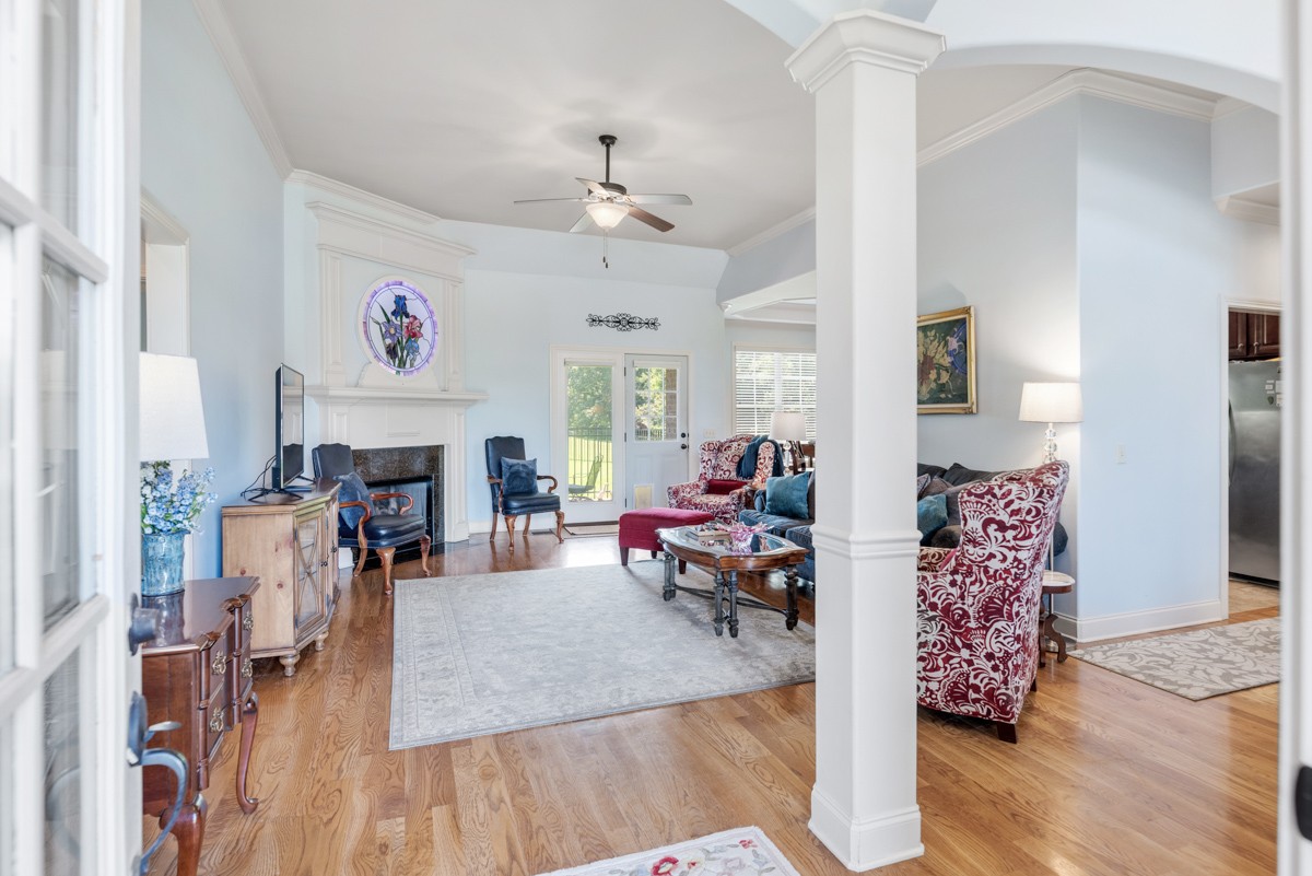 1007 Robert Lee Dr