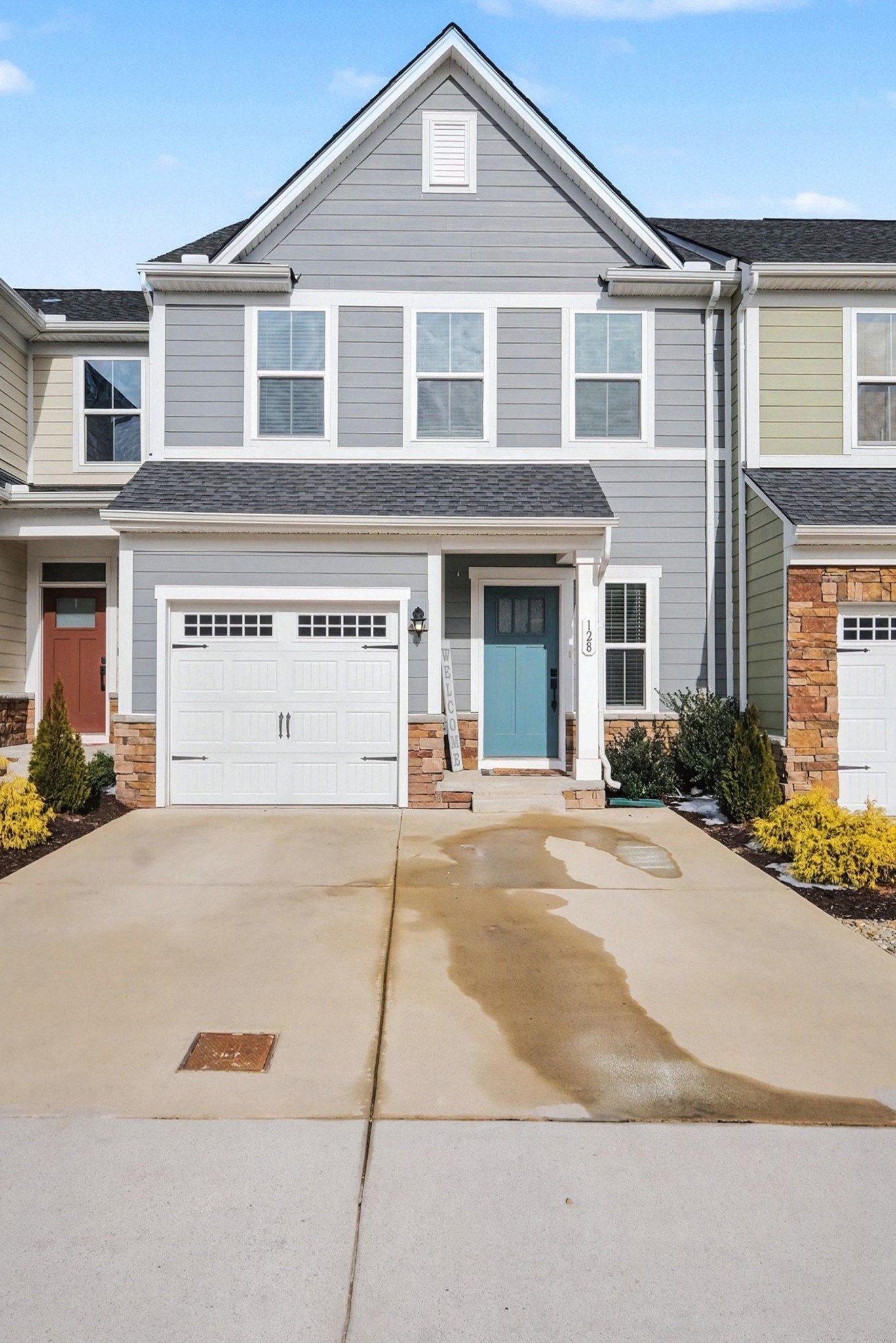128 Percheron Pl