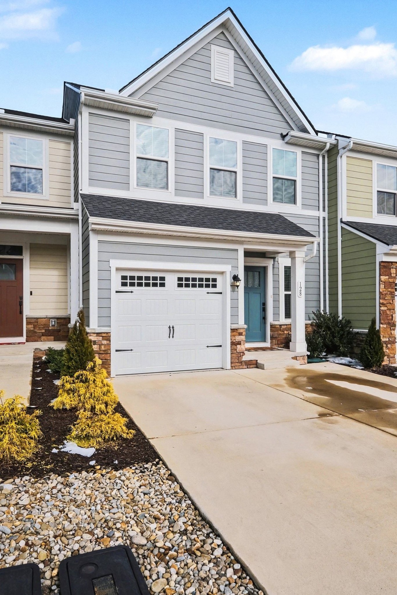 128 Percheron Pl