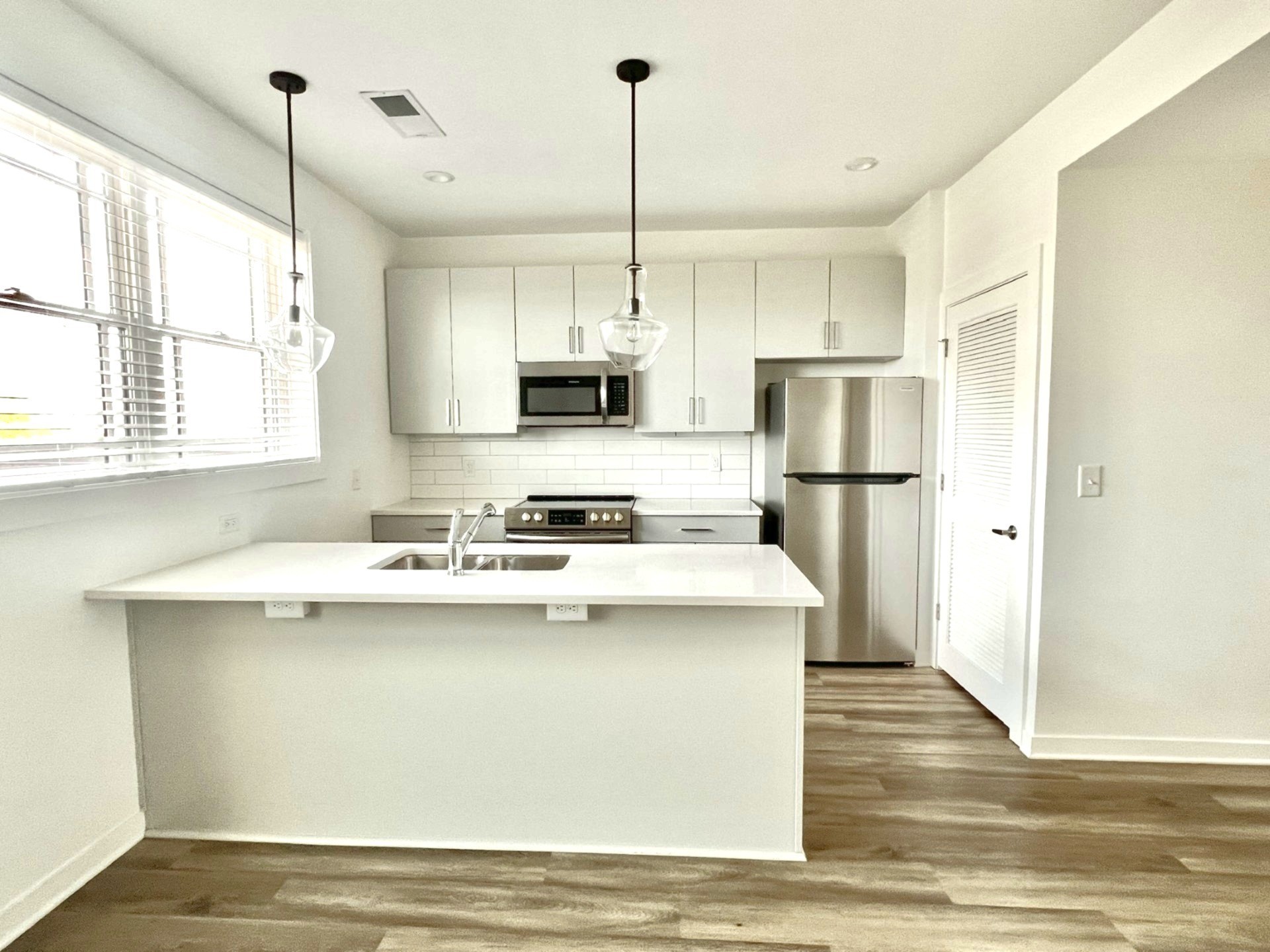 707 26th Ave N 405