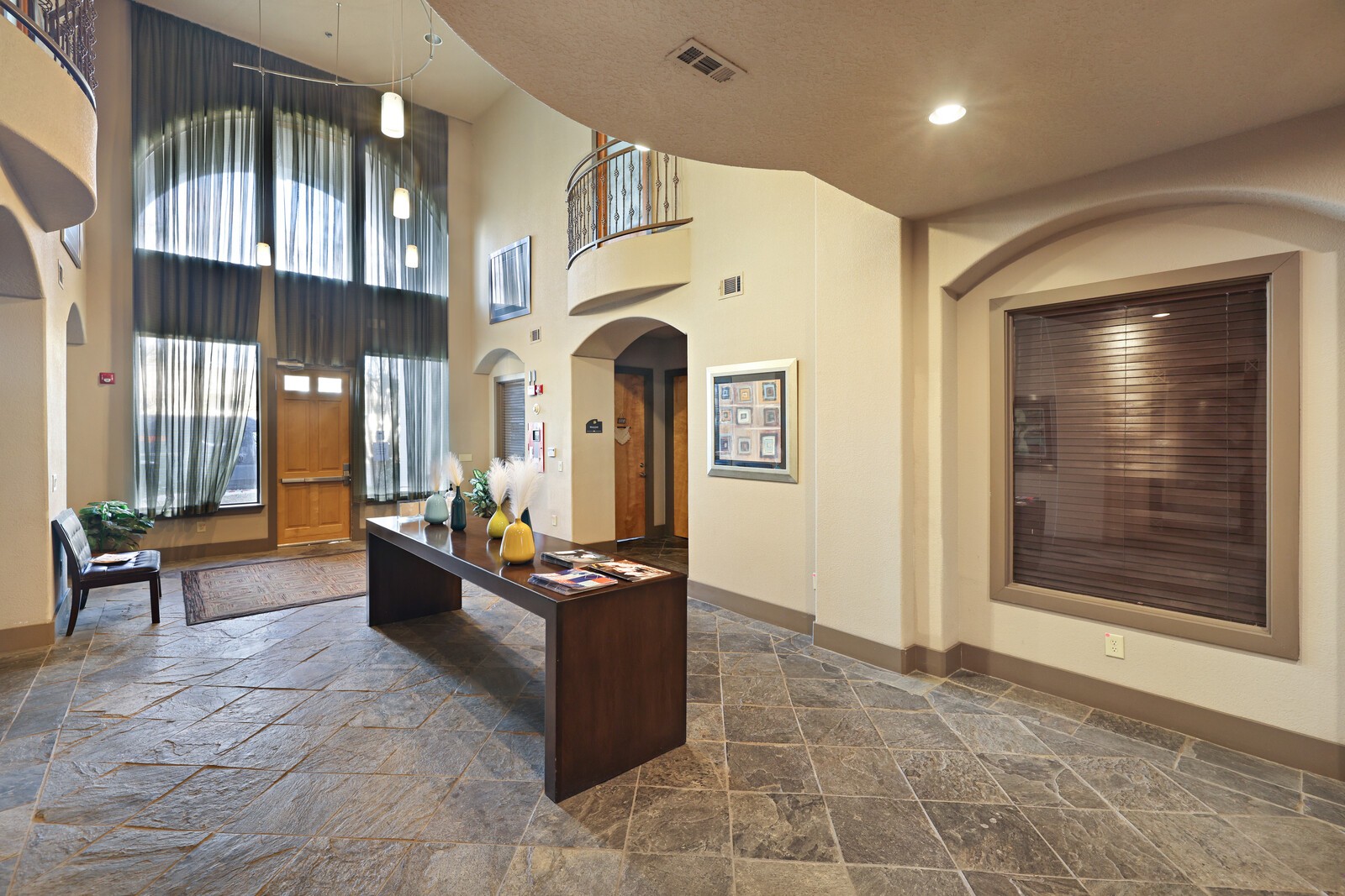 2600 Hillsboro Pike 204