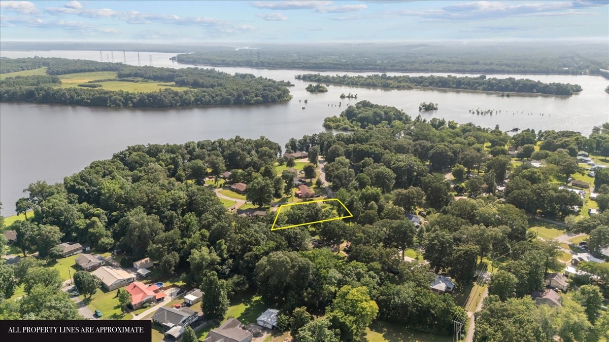 215 Sunset Dr