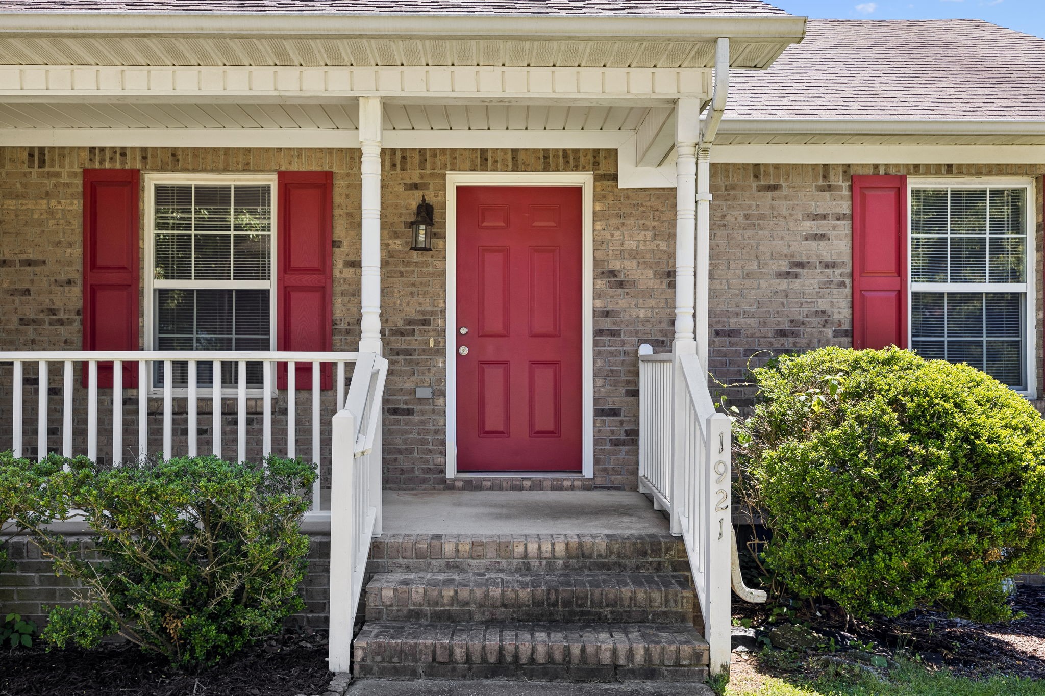 1921 Littleton Ct