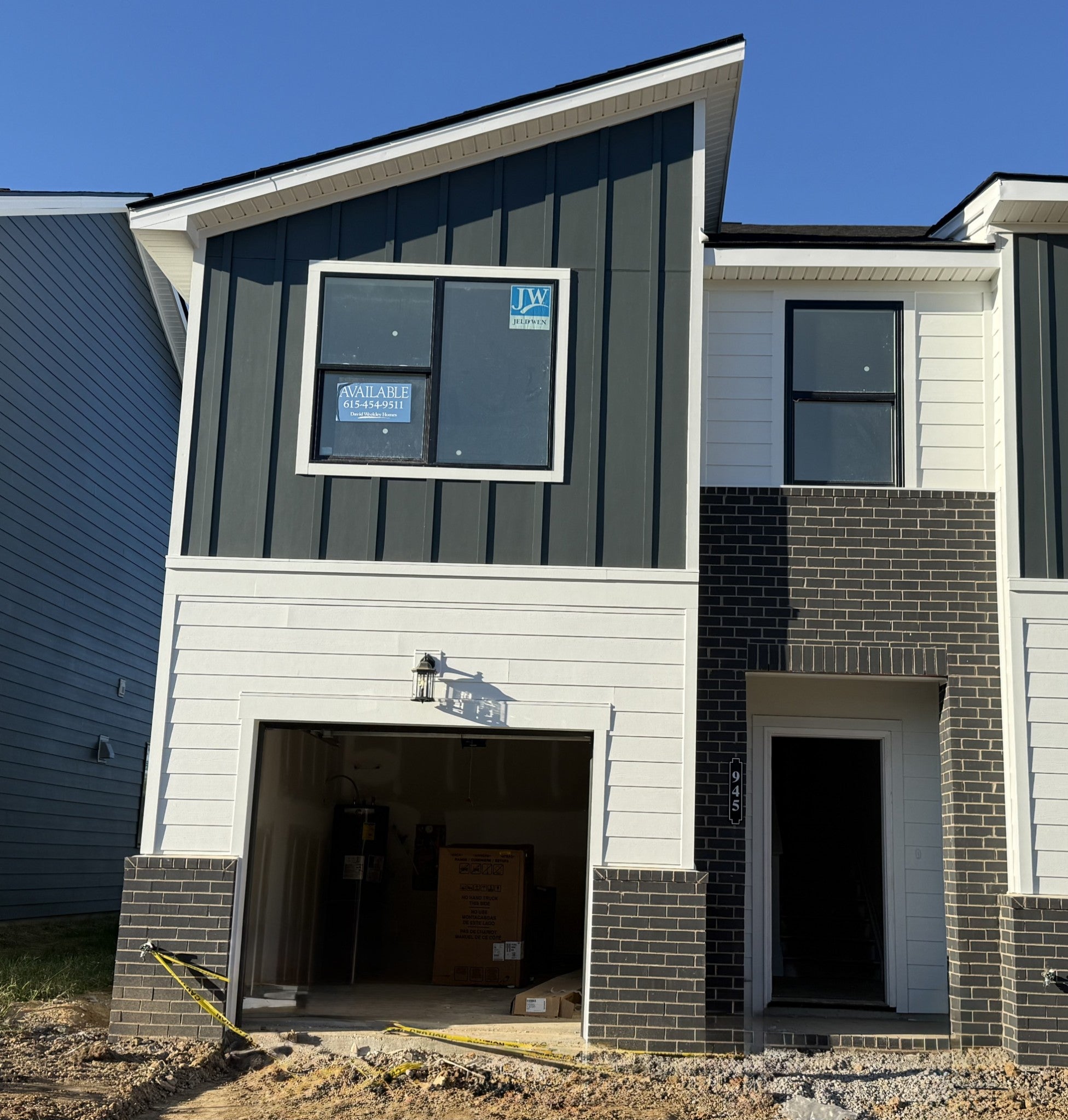 945 Tellico Street