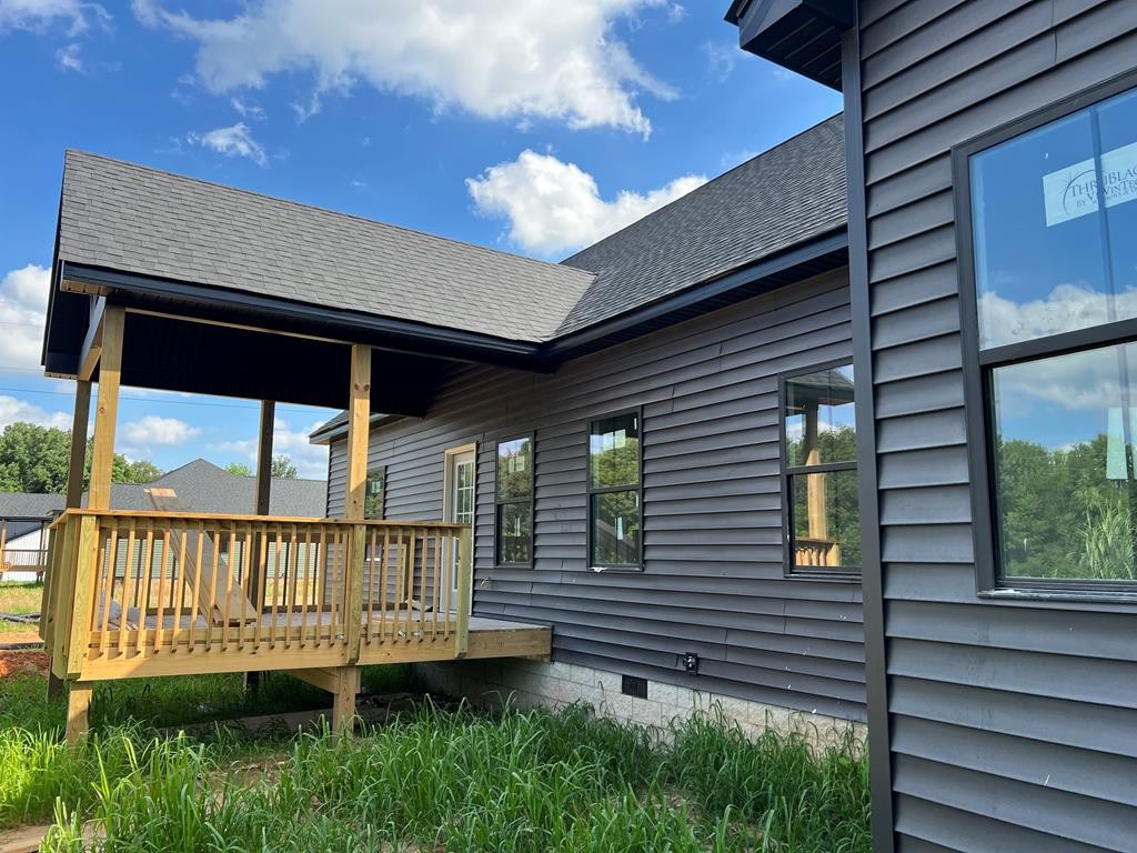13 DICKINSON RD