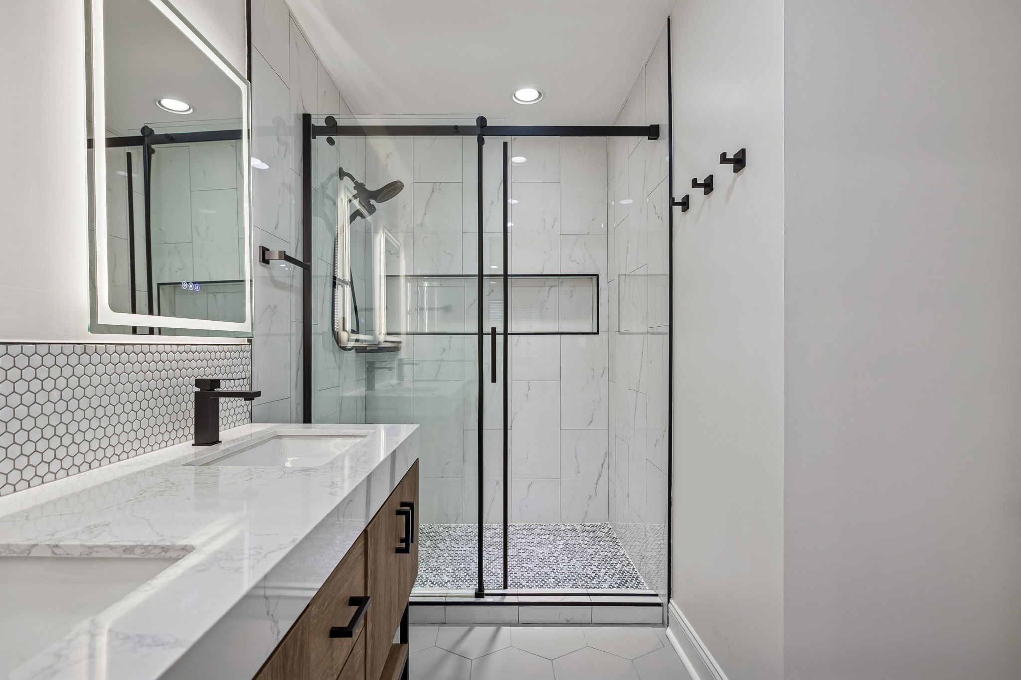 6955 Highland Park Dr