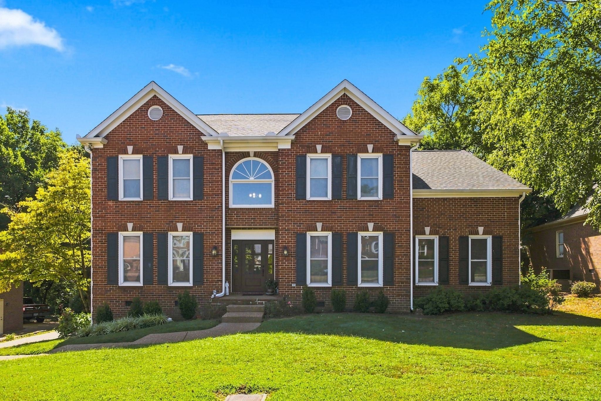 4-bed listing at 4816 Manassas Dr, Brentwood