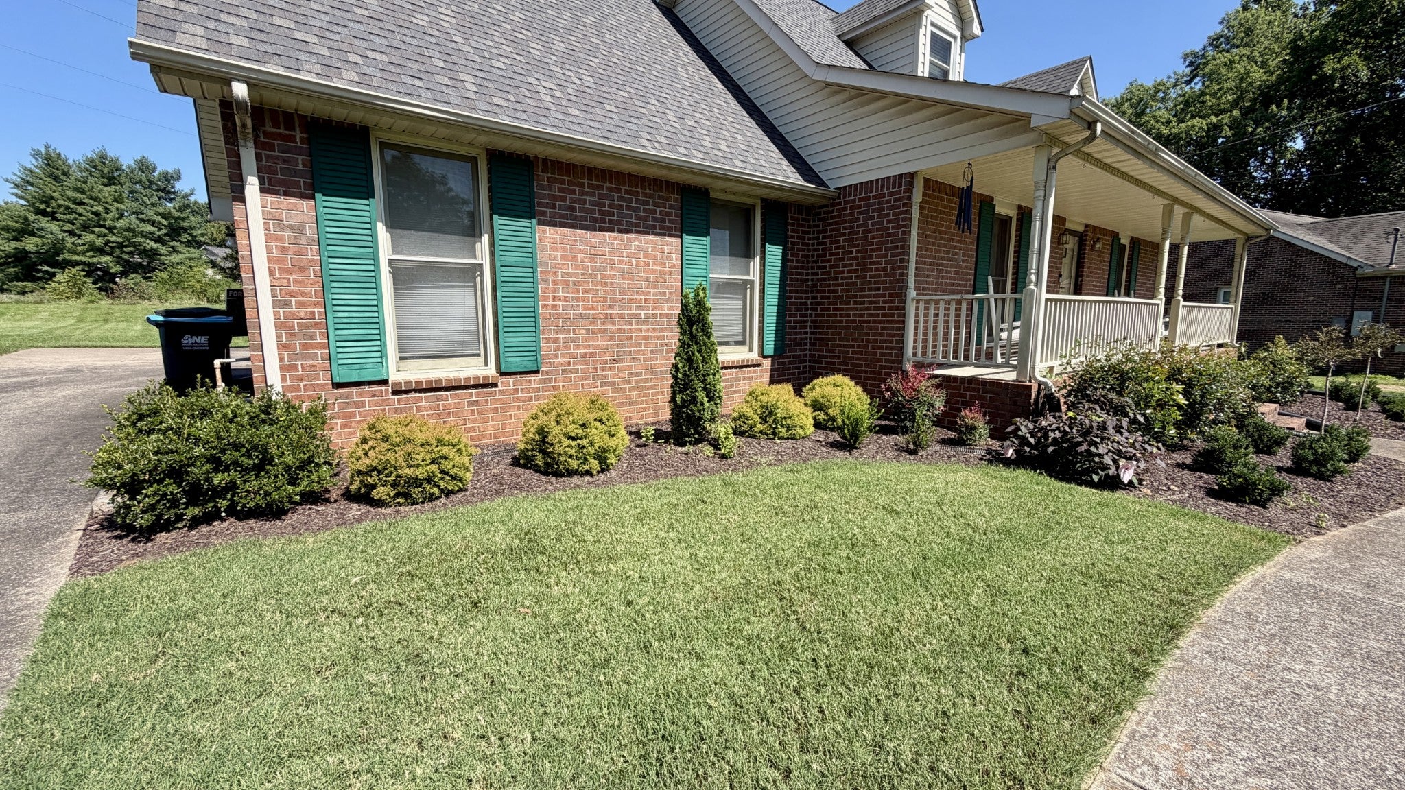104 Hermitage Dr