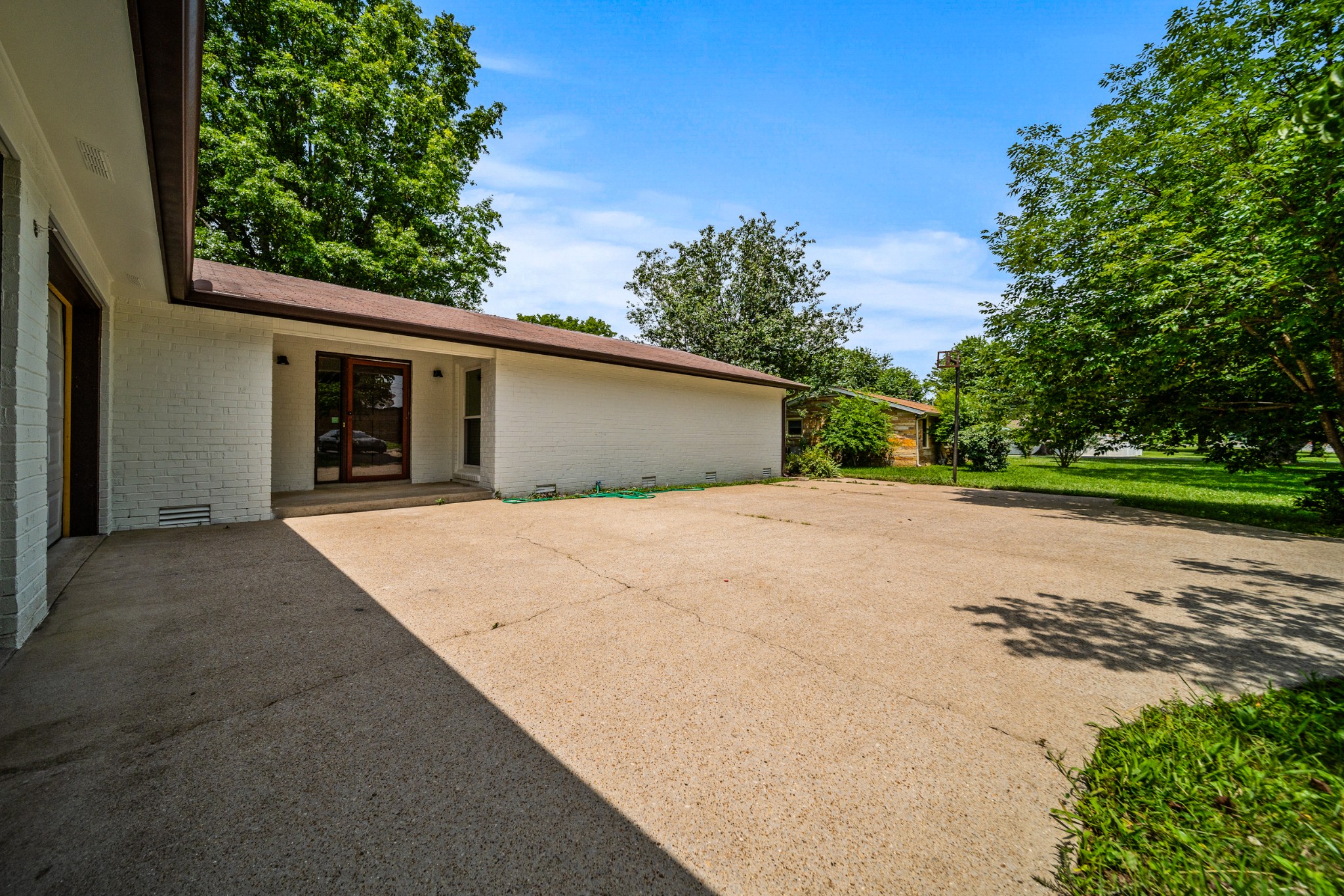 205 Walnut St