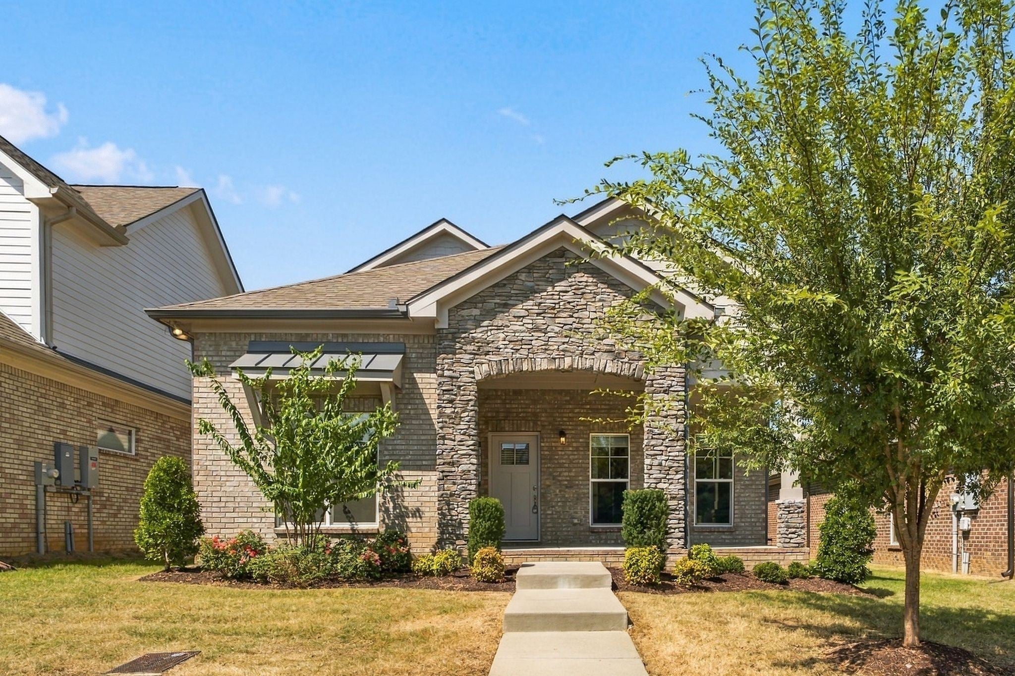 3-bed home for sale in Hermitage, TN 37076, 6023 Parkhaven Blvd 6023 Parkhaven Blvd, Hermitage TN 37076 3-bed home, photo 2 of 58