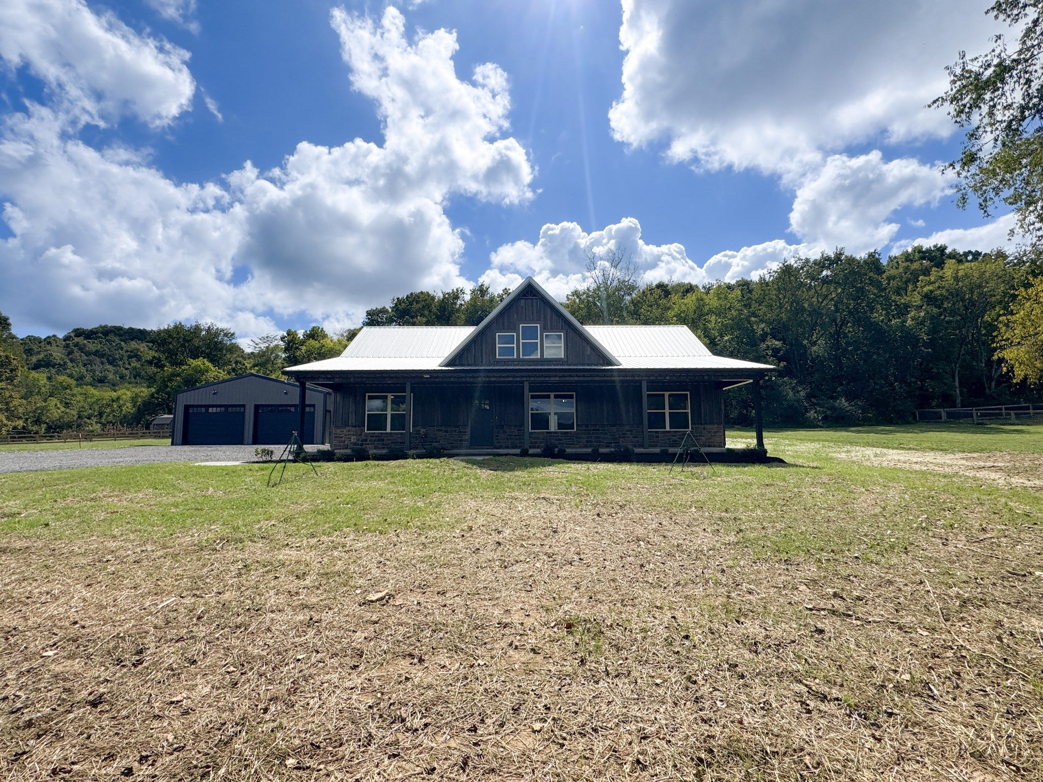 2900 Highway 10