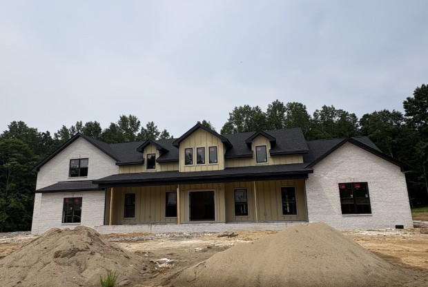 1320 Reda Dr