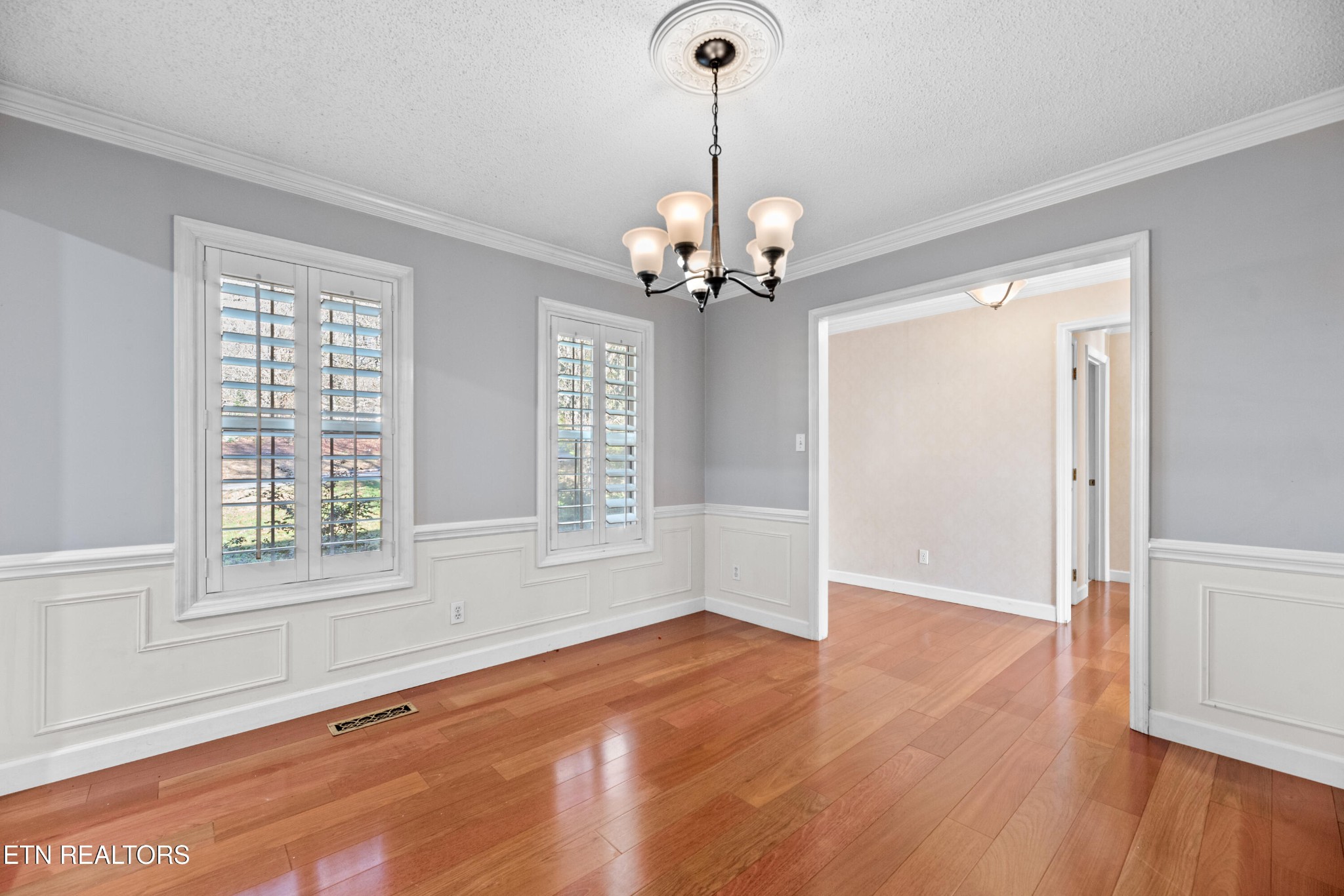 1244 River Oaks Drive