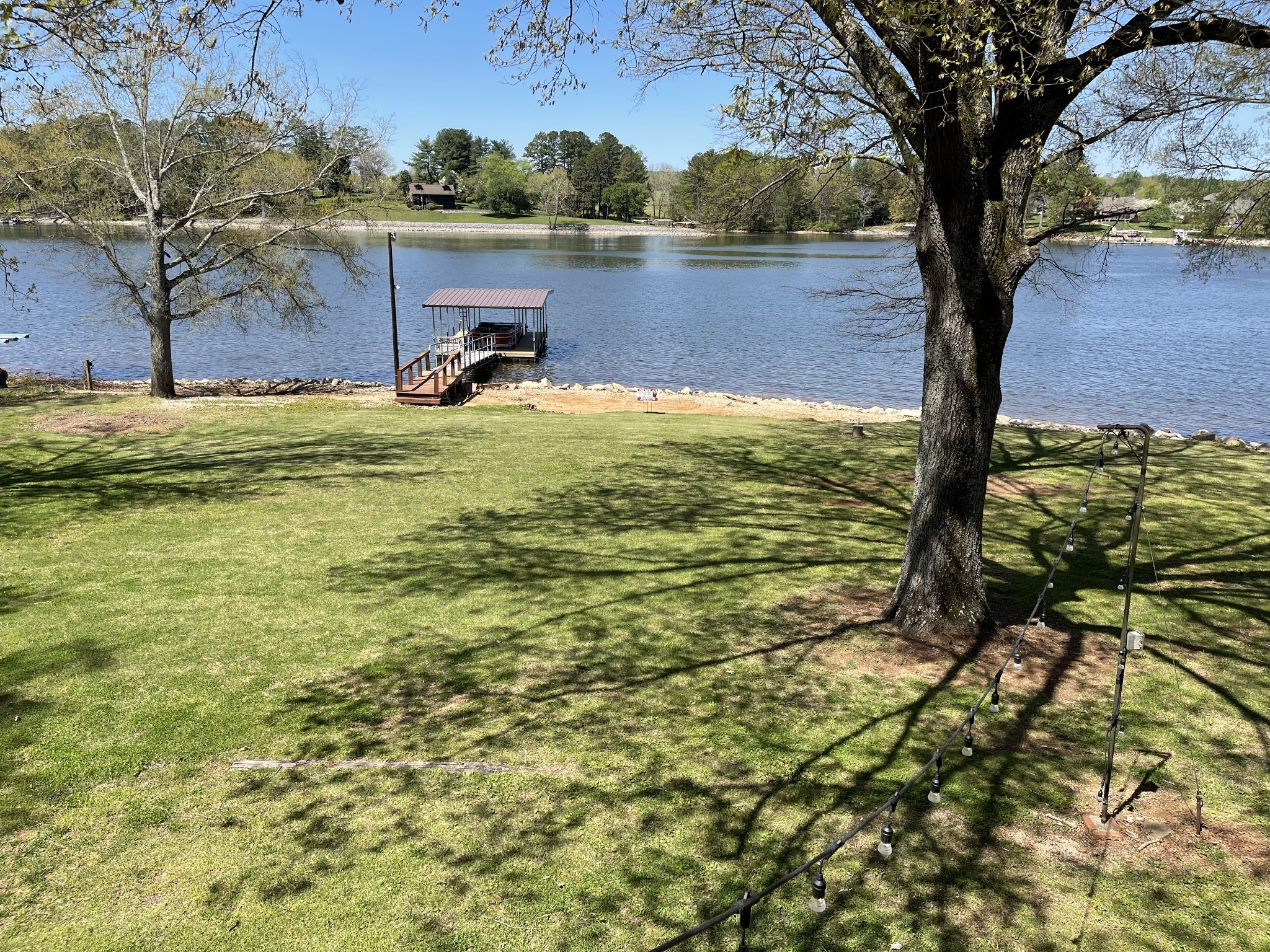464 Loop Dr