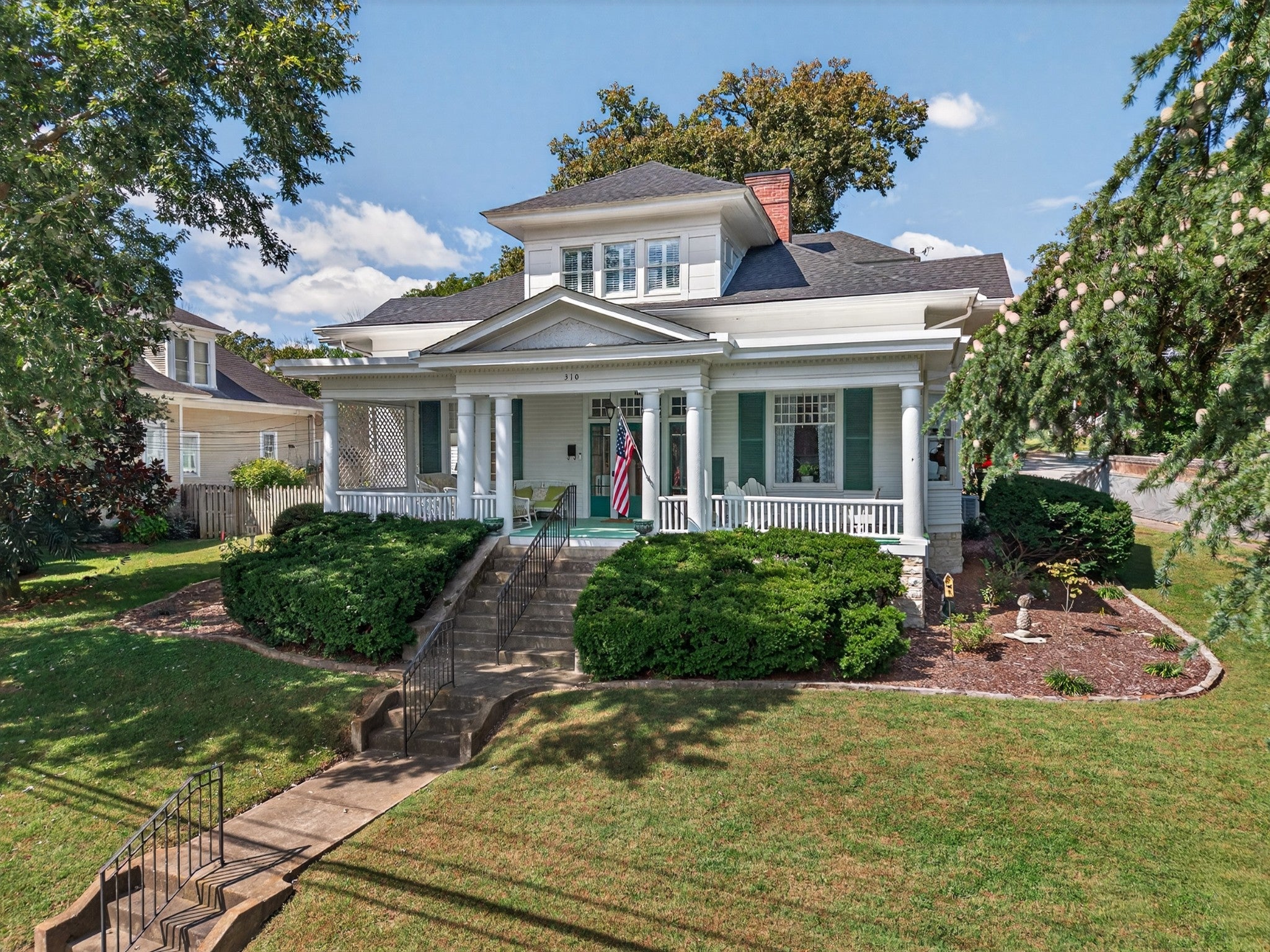 310 Mulberry Ave