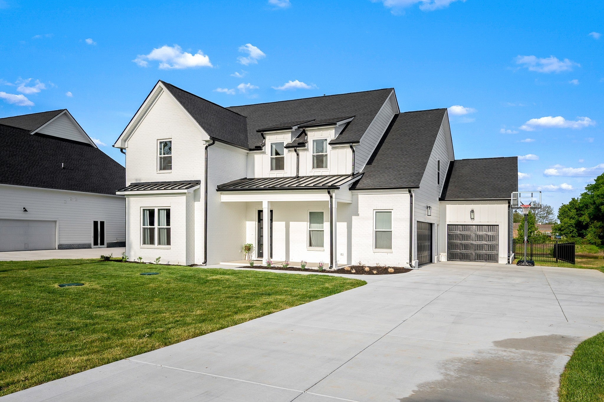 520 Gresham Ln