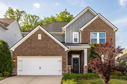 210 Woodhall Ct White House TN 37188