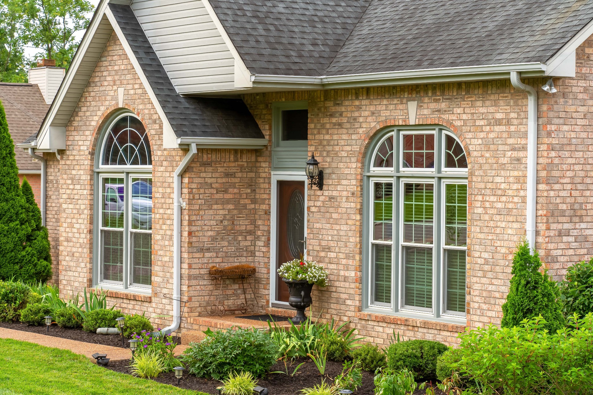 1003 Creekglen Ct