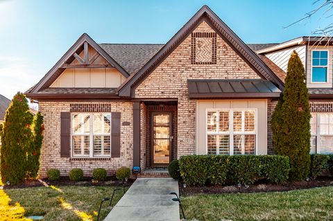 1130 S McMahan Dr Gallatin TN 37066