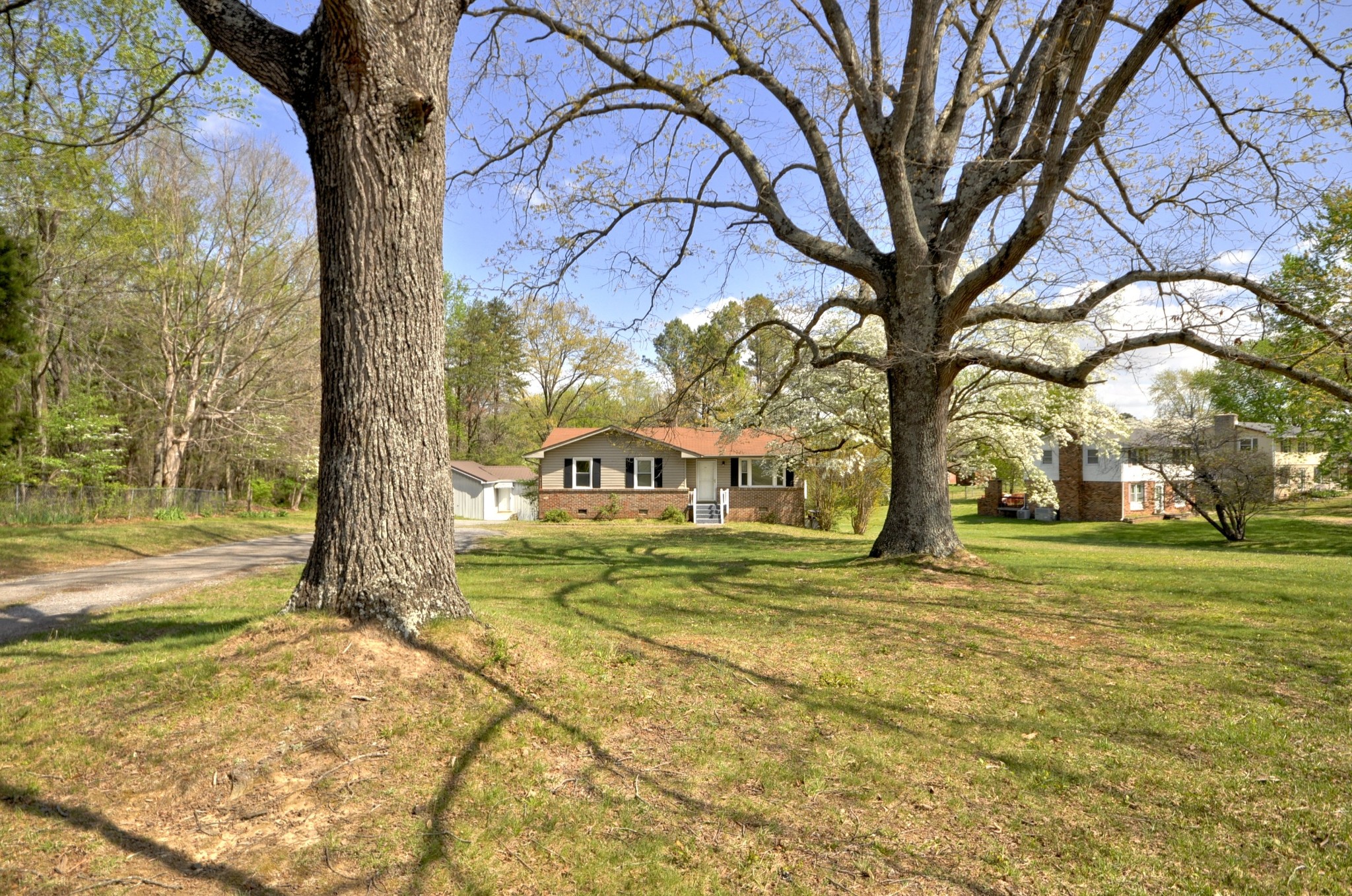 611 Needmore Rd