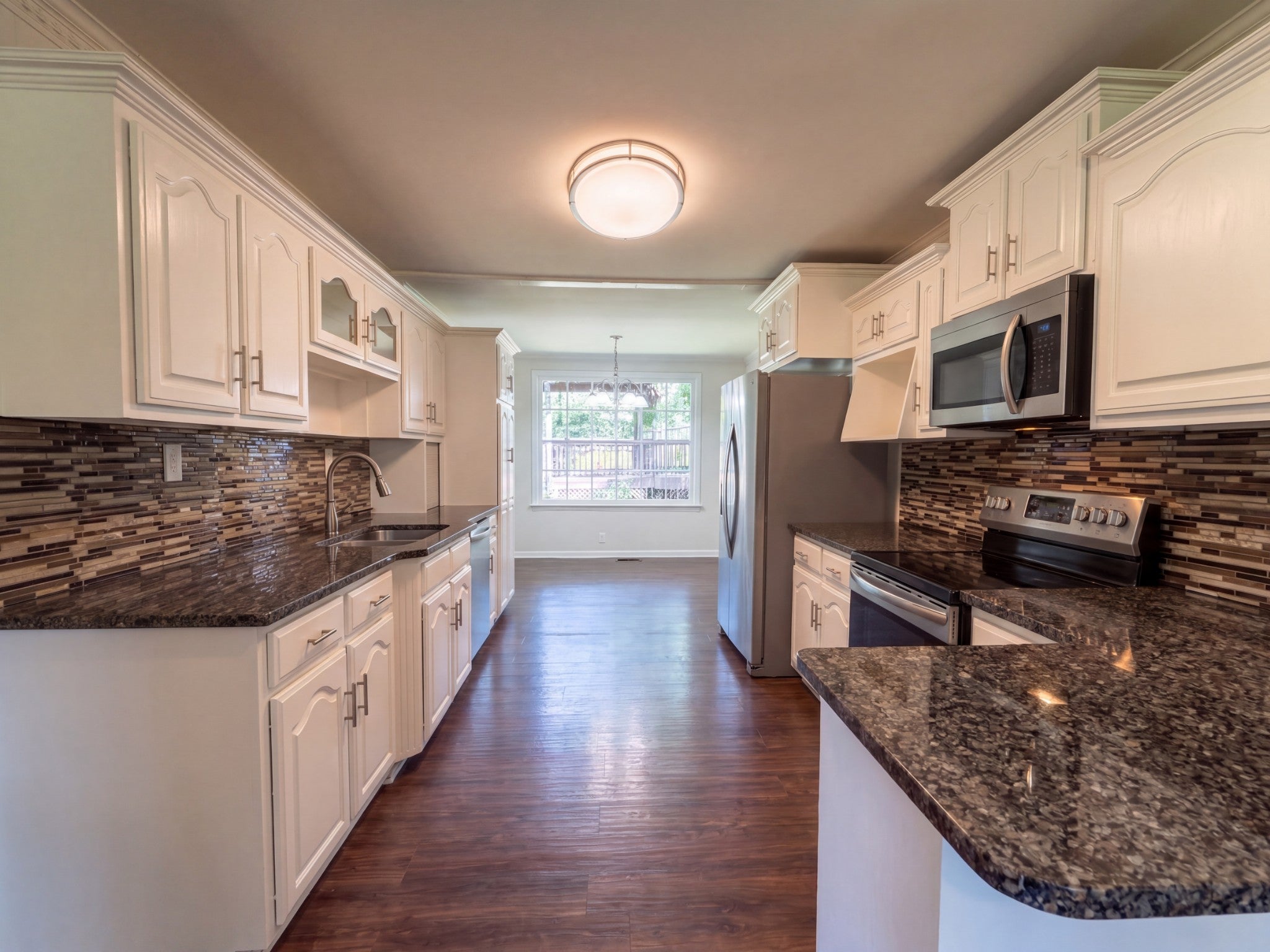 220 Haywood Ln
